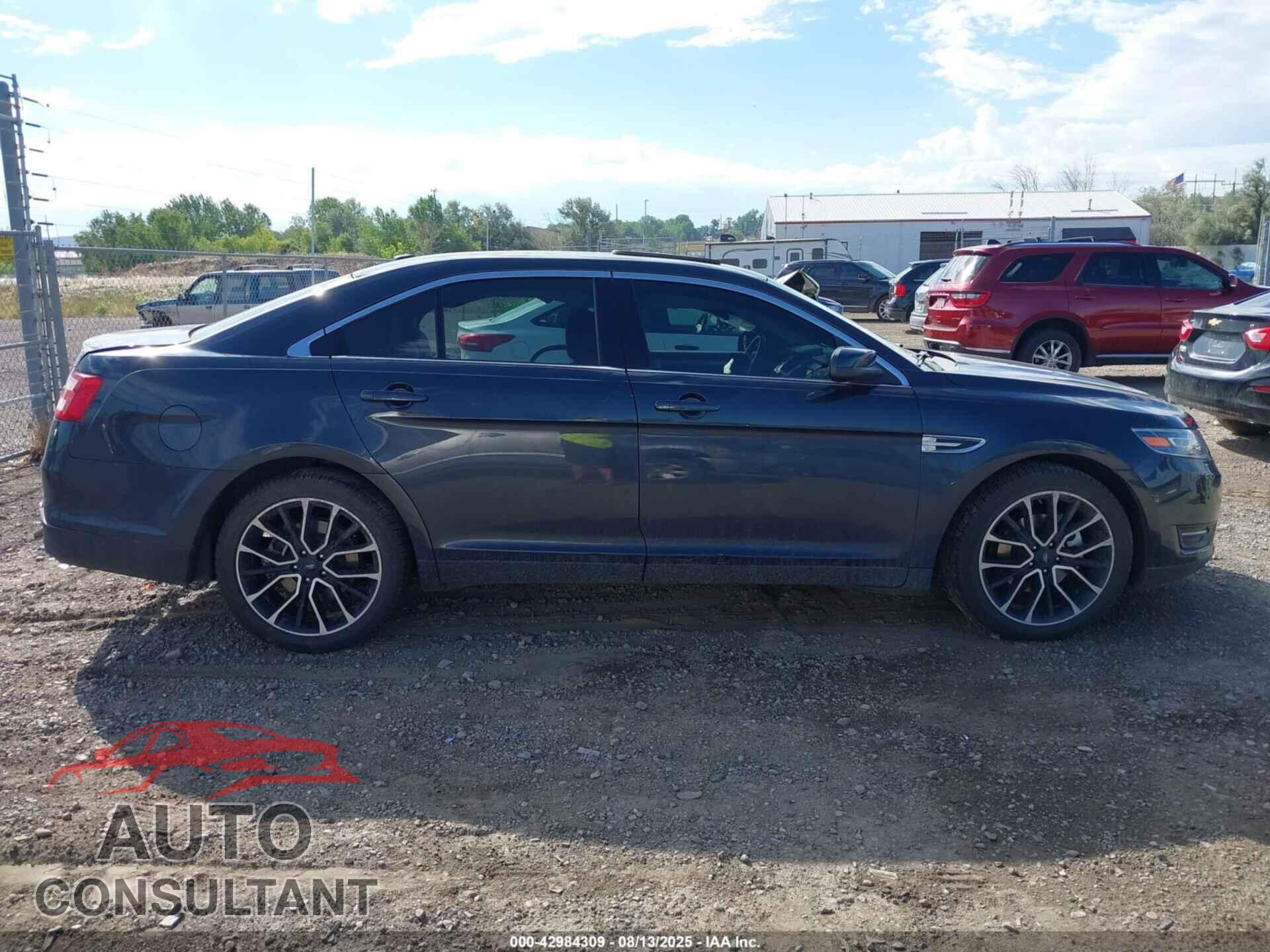 FORD TAURUS 2017 - 1FAHP2H84HG118873