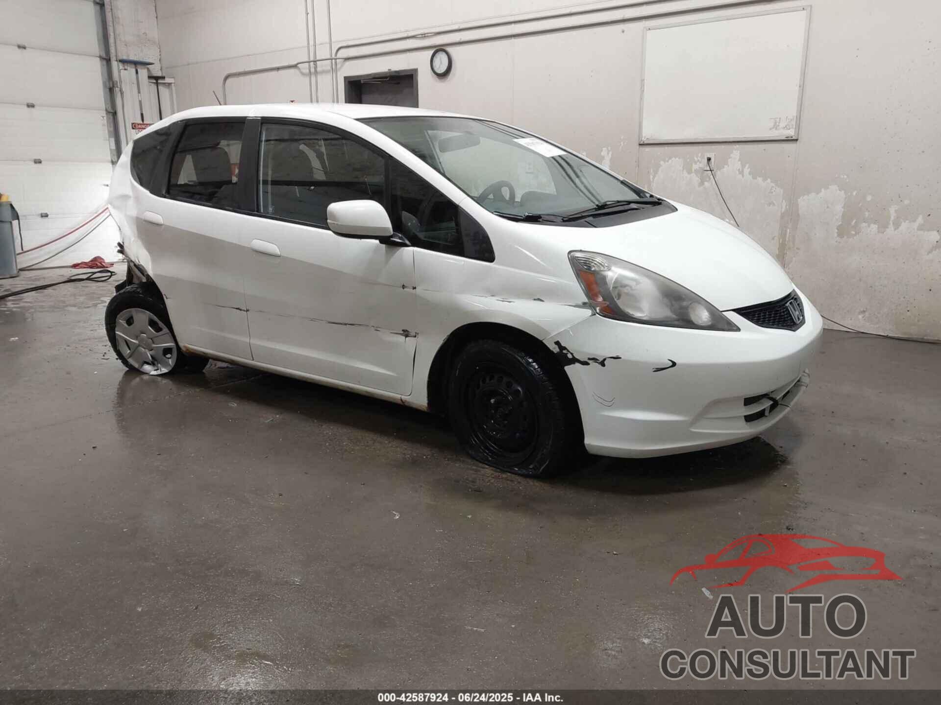 HONDA FIT 2013 - JHMGE8H38DC055358