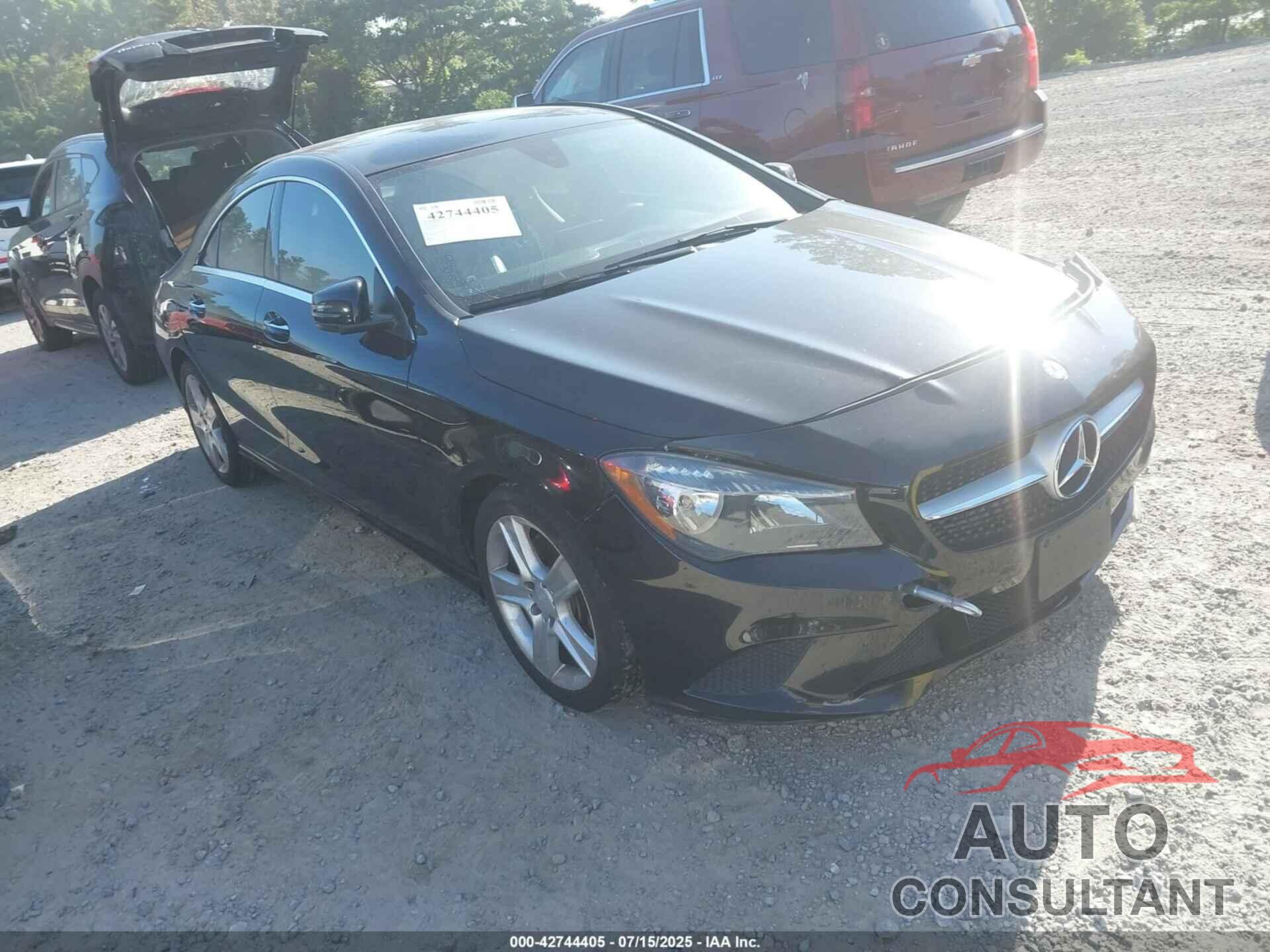 MERCEDES-BENZ CLA 250 2015 - WDDSJ4GB9FN174204