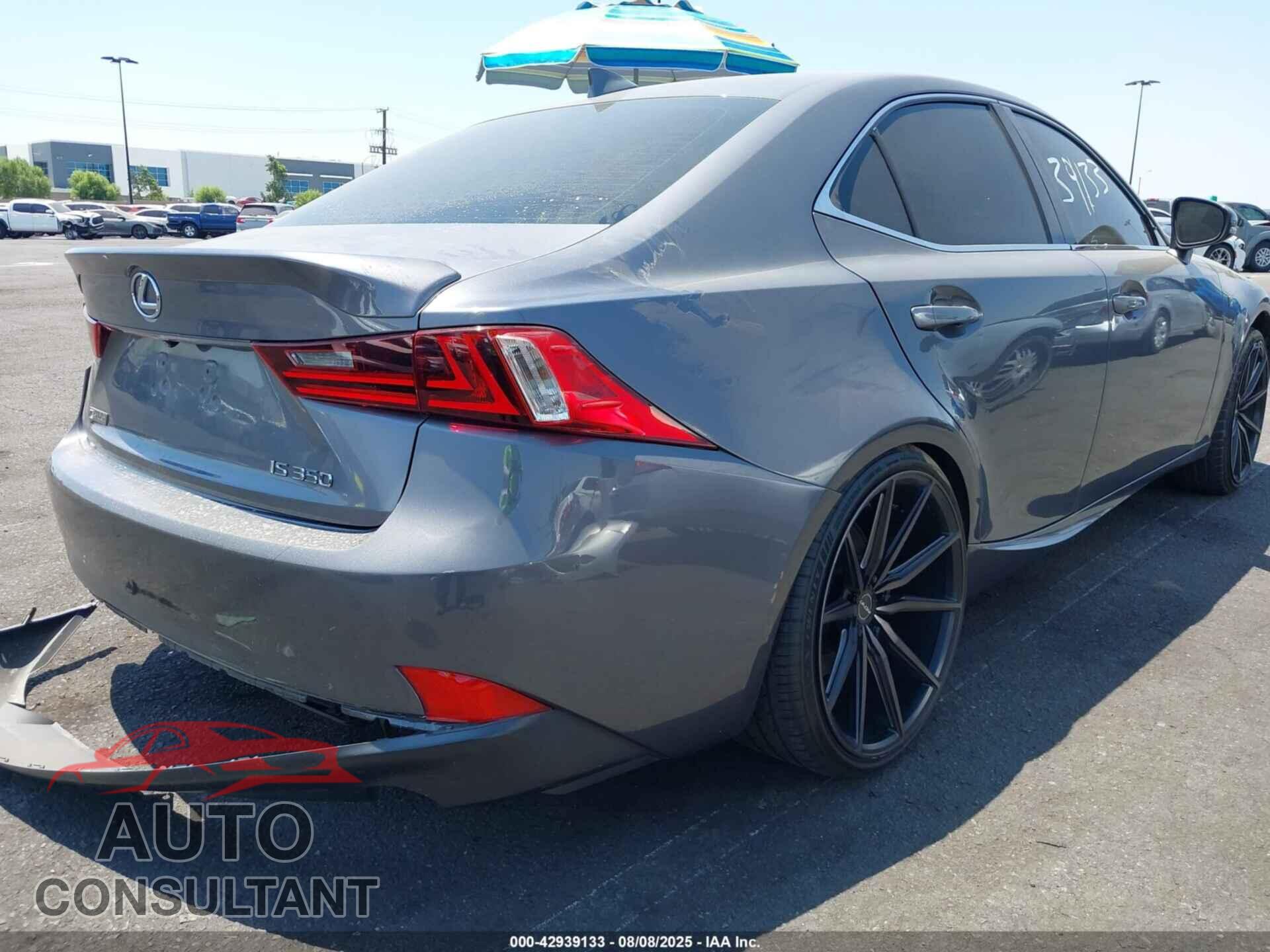 LEXUS IS 350 2015 - JTHBE1D25F5018452