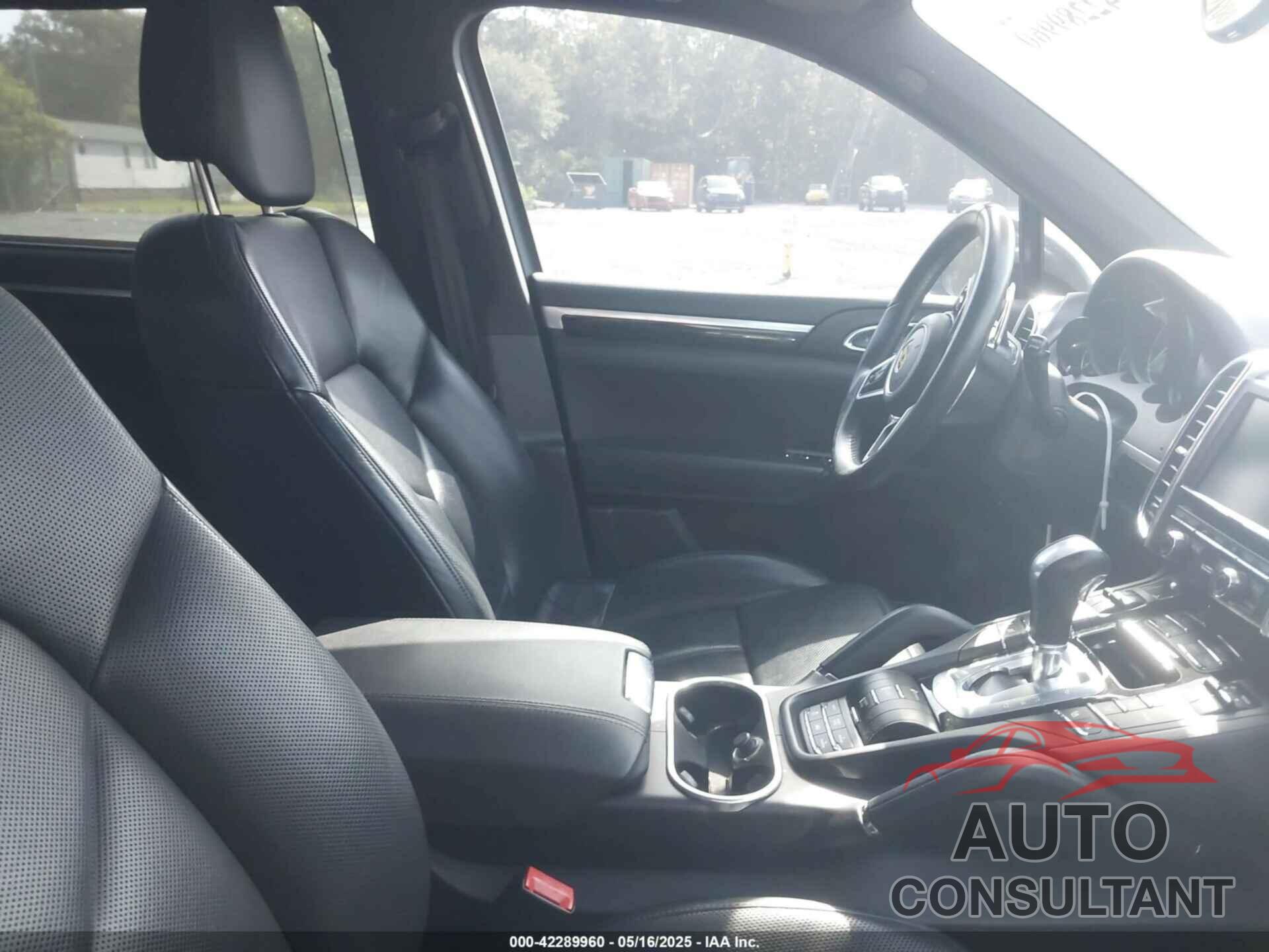PORSCHE CAYENNE E-HYBRID 2016 - WP1AE2A27GLA59572
