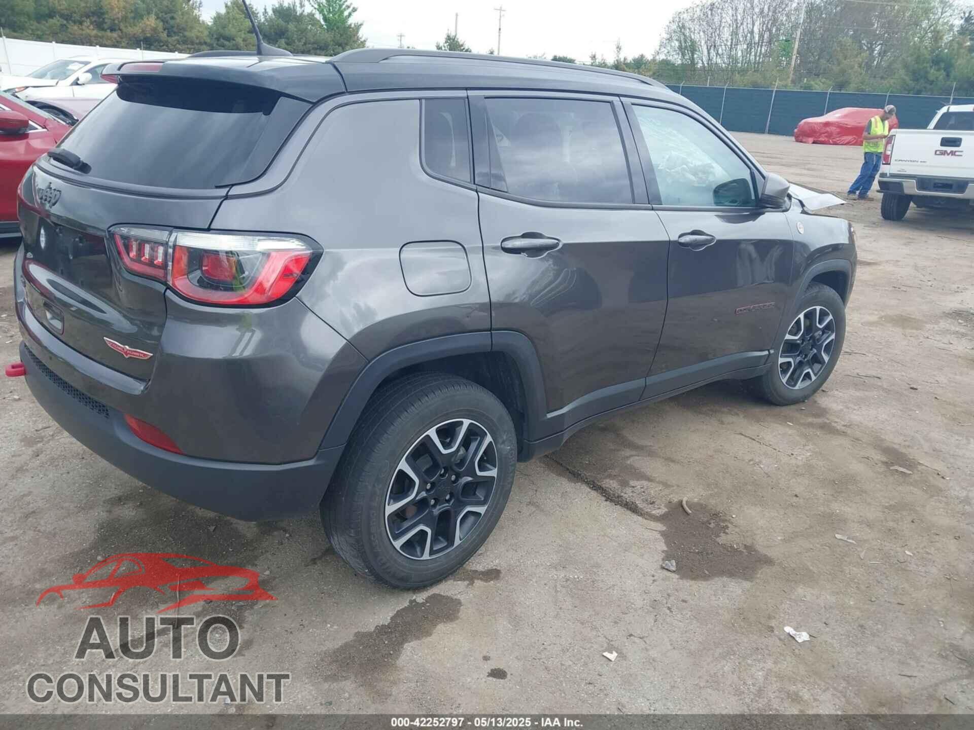 JEEP COMPASS 2019 - 3C4NJDDB0KT850058