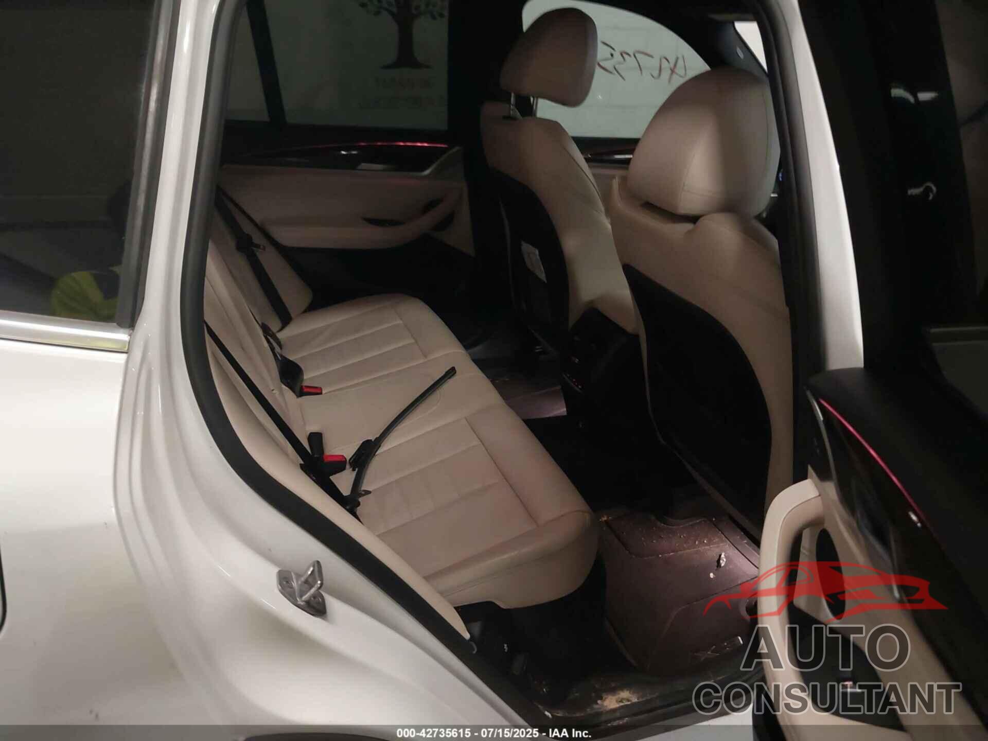 BMW X3 2019 - 5UXTR9C52KLE12017