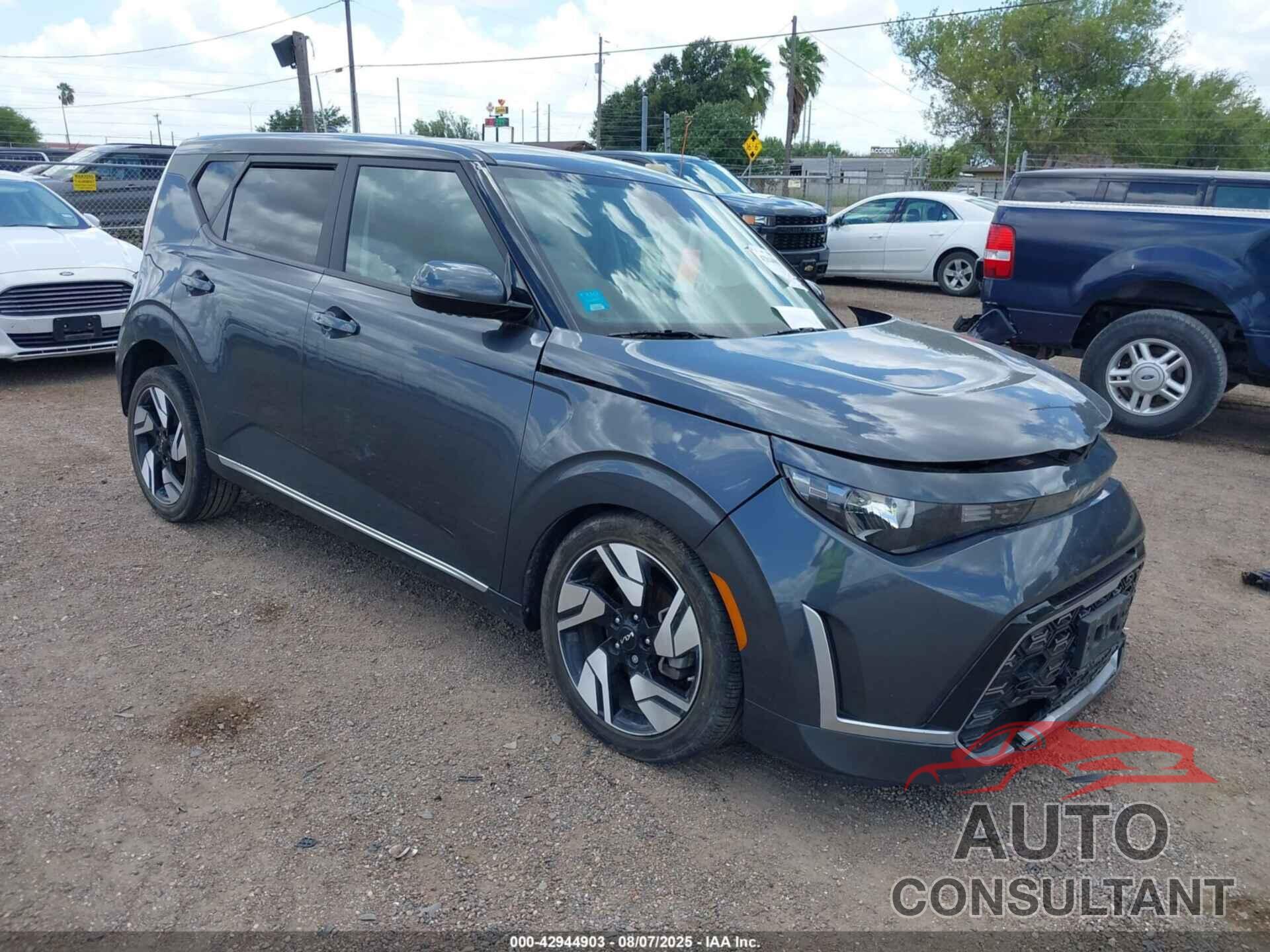 KIA SOUL 2023 - KNDJ53AU5P7892658