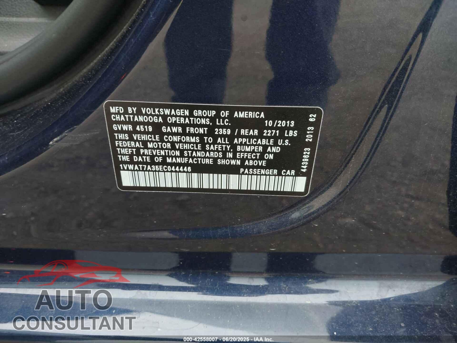 VOLKSWAGEN PASSAT 2014 - 1VWAT7A35EC044446