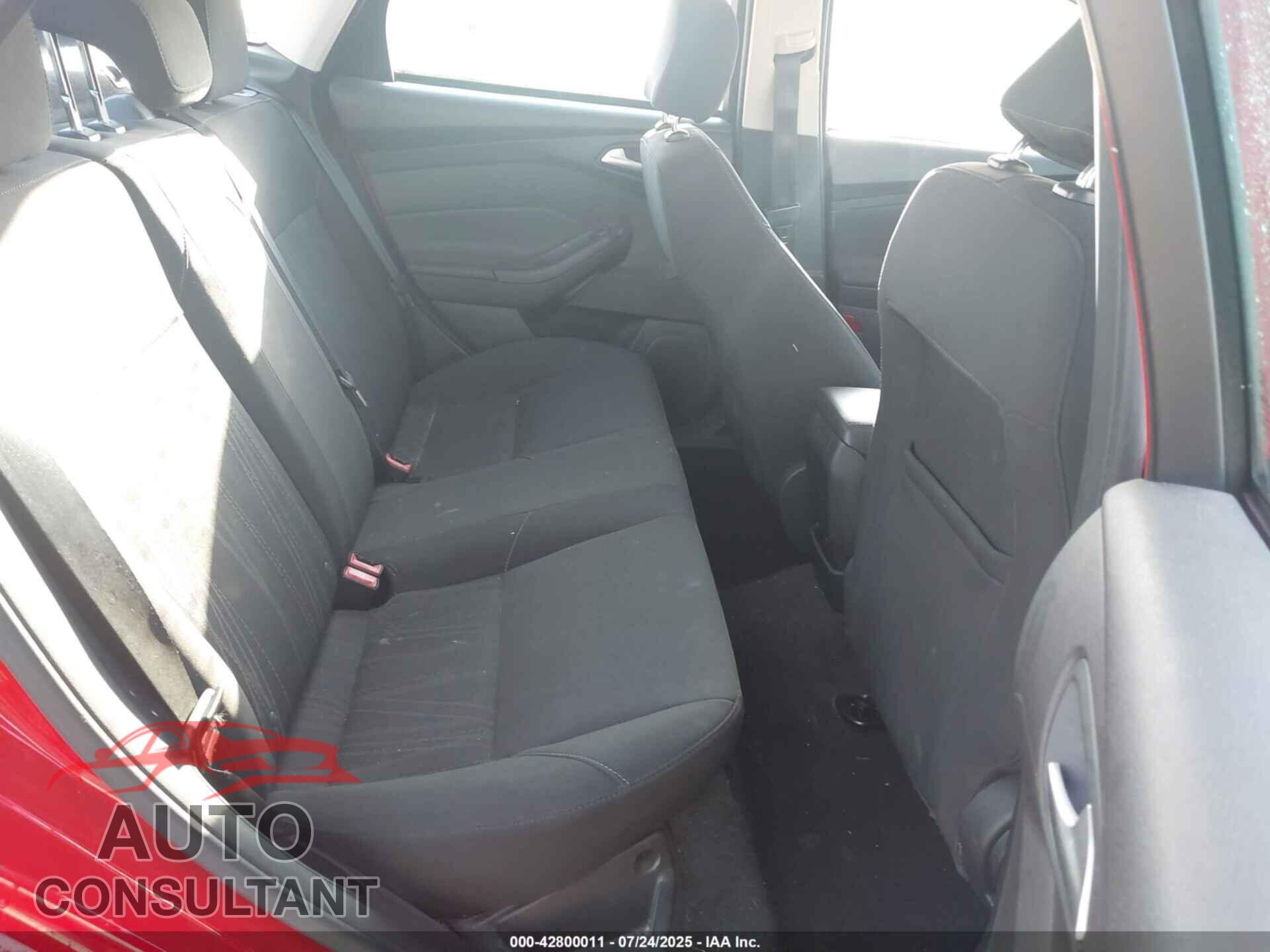 FORD FOCUS 2016 - 1FADP3F27GL214005