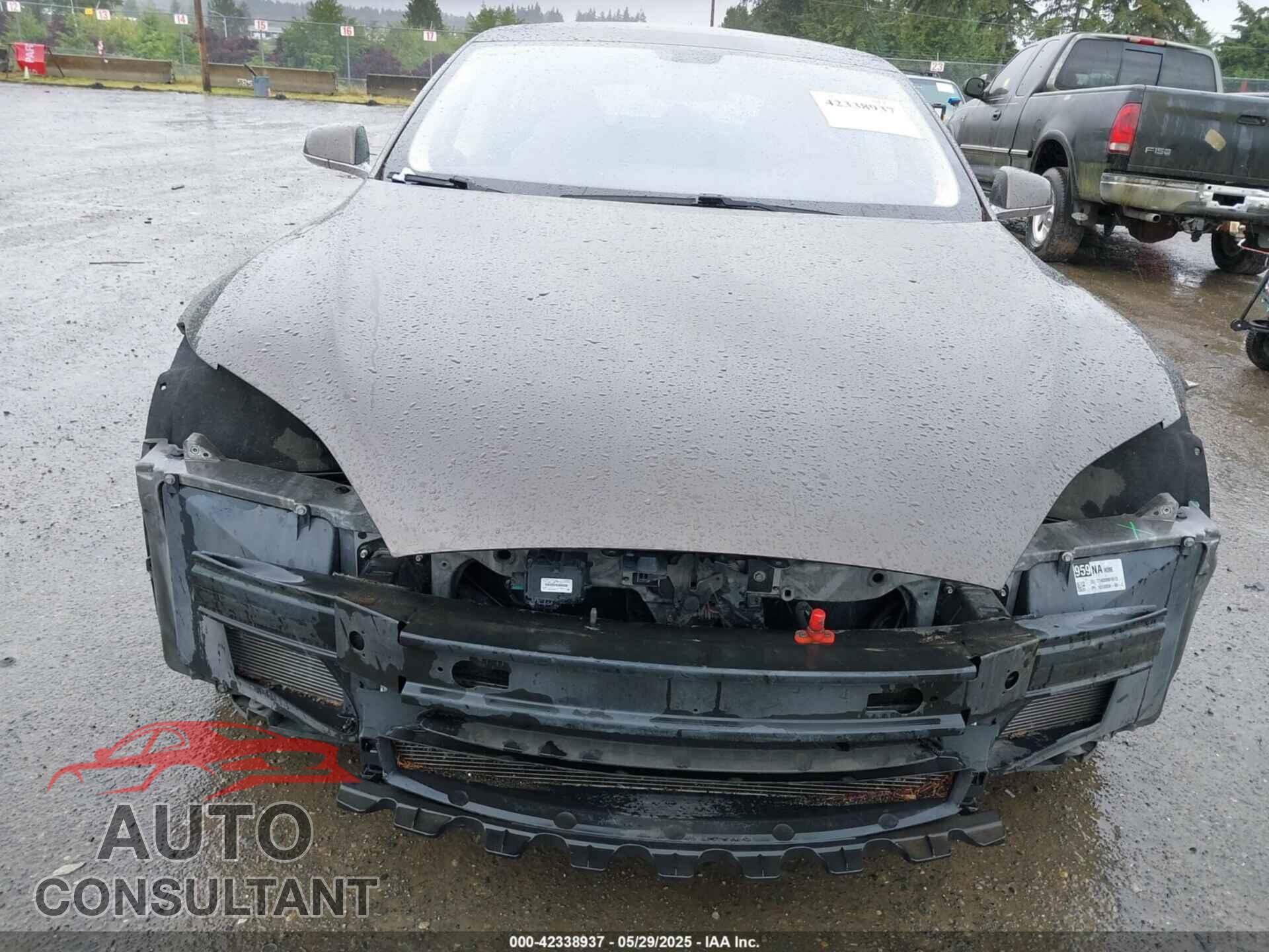 TESLA MODEL S 2014 - 5YJSA1H17EFP37388