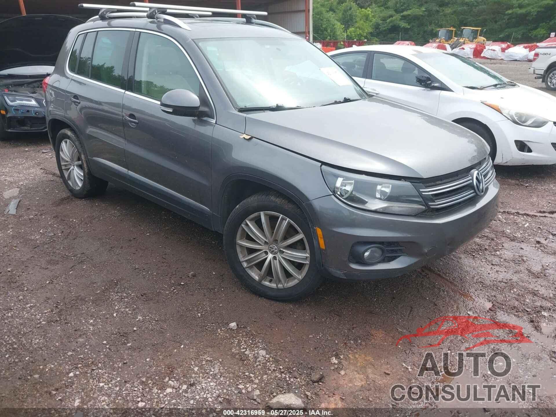 VOLKSWAGEN TIGUAN 2012 - WVGAV7AXXCW000191