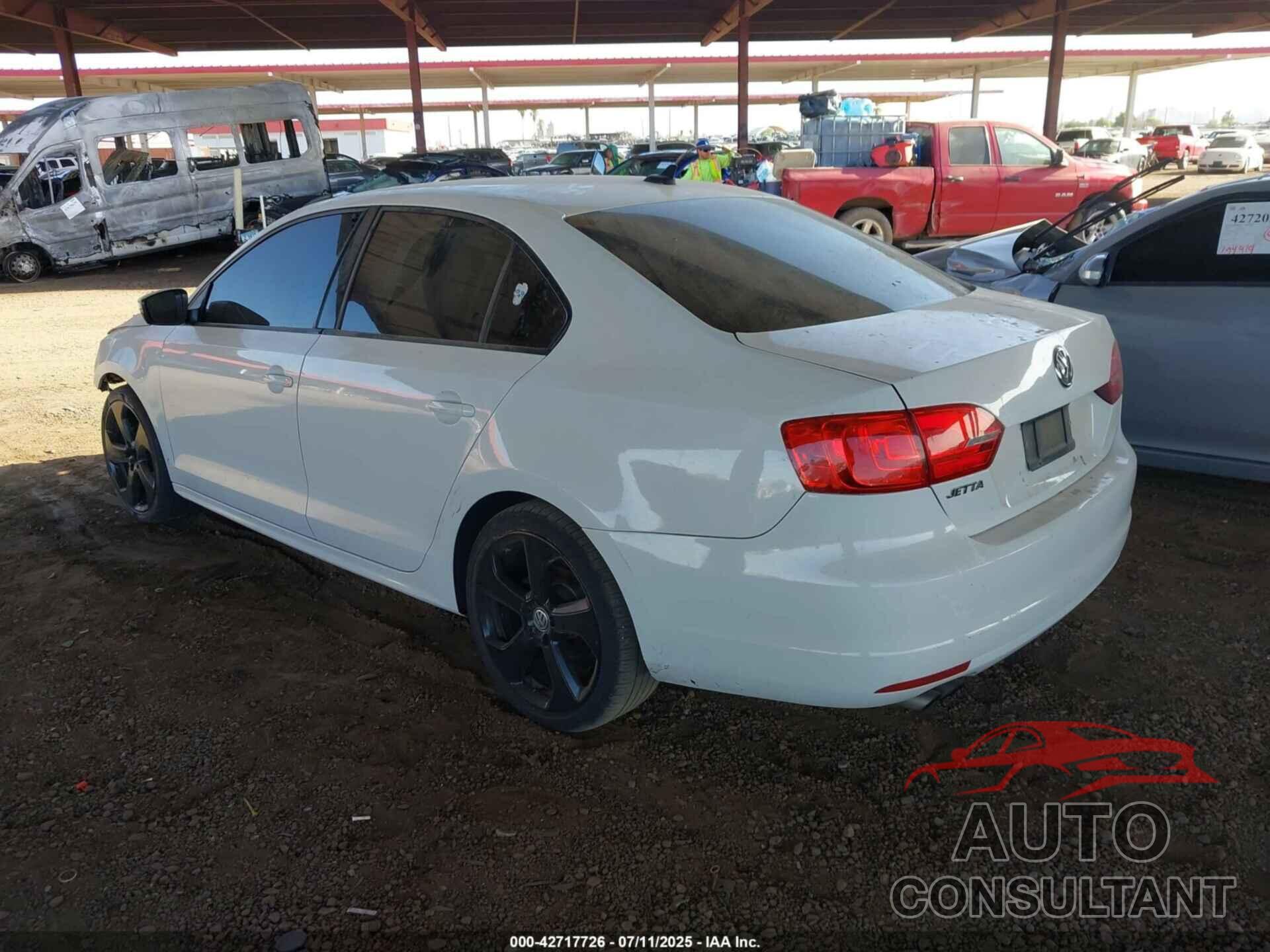 VOLKSWAGEN JETTA 2014 - 3VWD17AJXEM226644