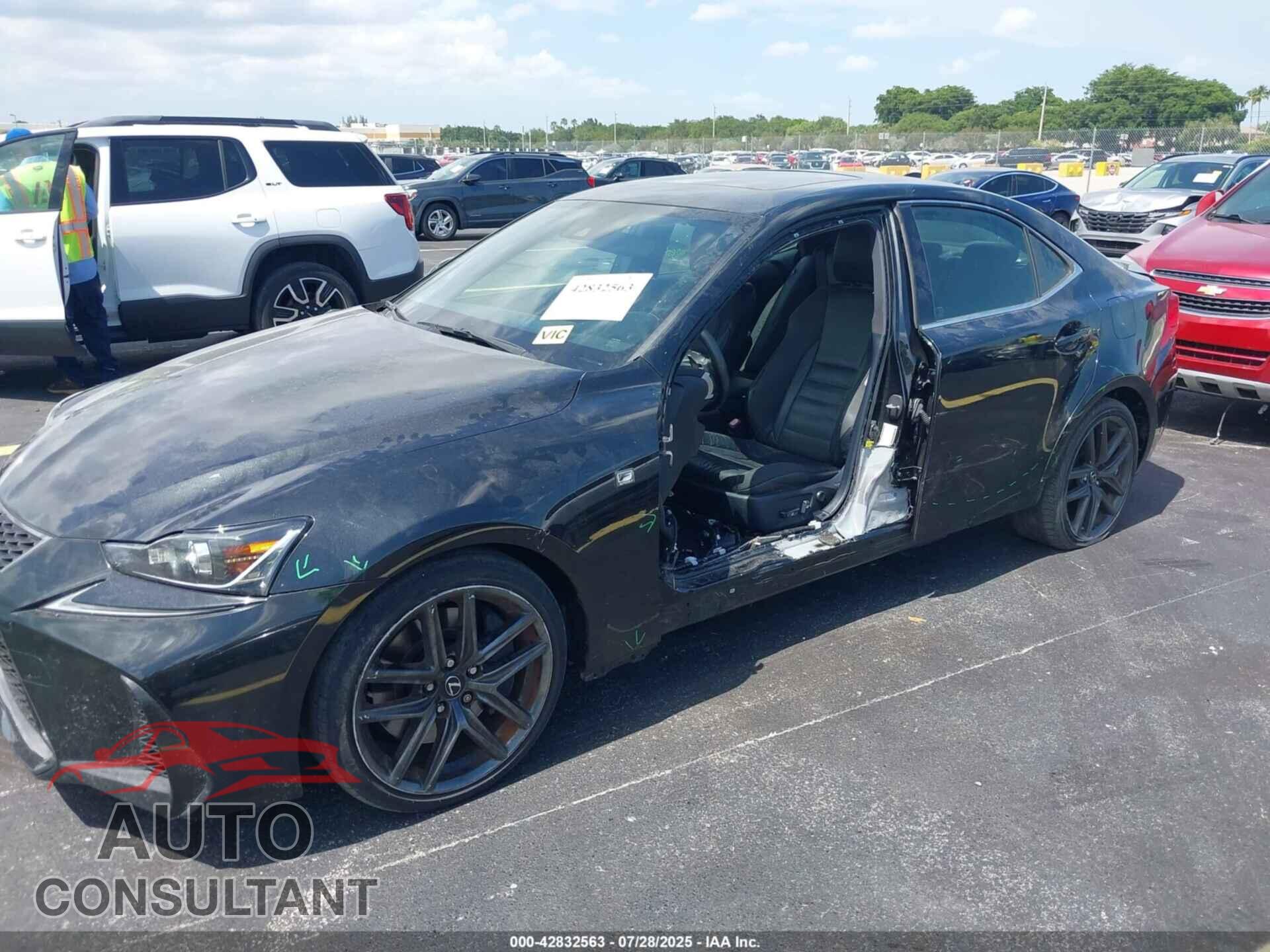 LEXUS IS 200T 2017 - JTHBA1D29H5052506