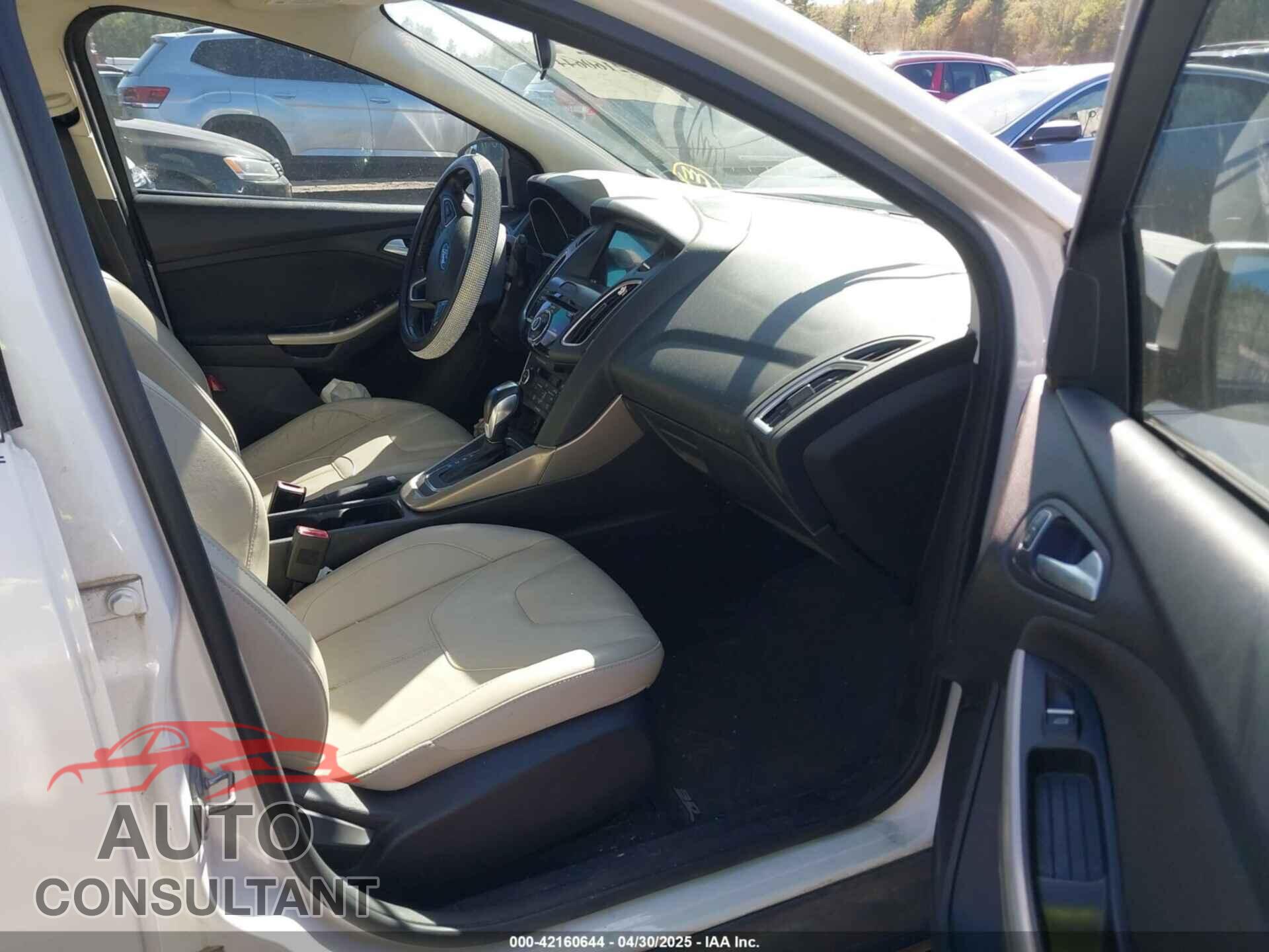 FORD FOCUS 2016 - 1FADP3N20GL307076