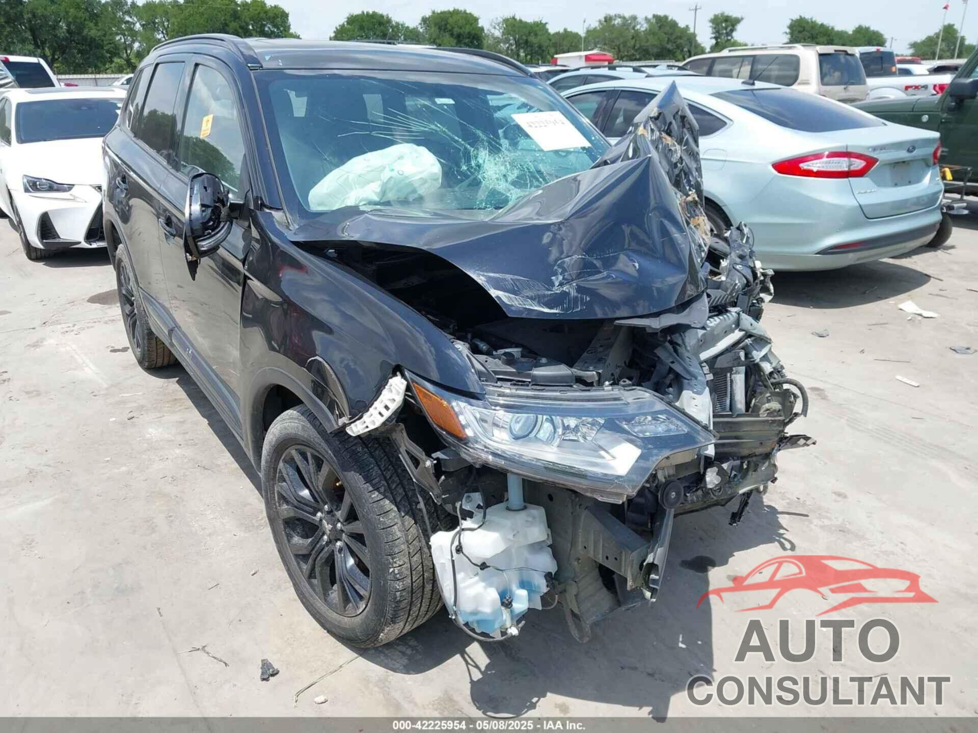 MITSUBISHI OUTLANDER 2018 - JA4AD3A35JZ067008