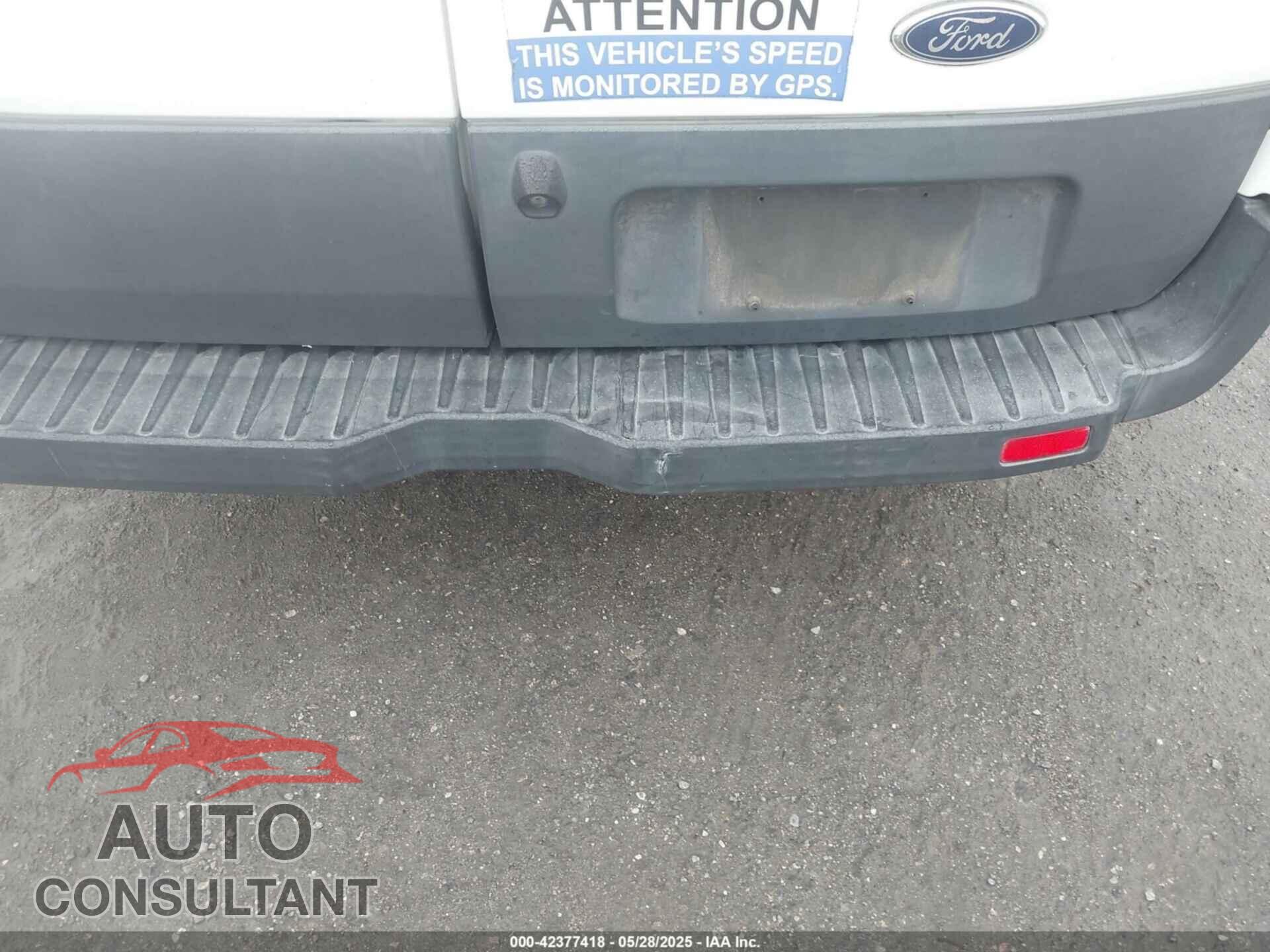 FORD TRANSIT-150 2016 - 1FTYE1YM0GKA00564