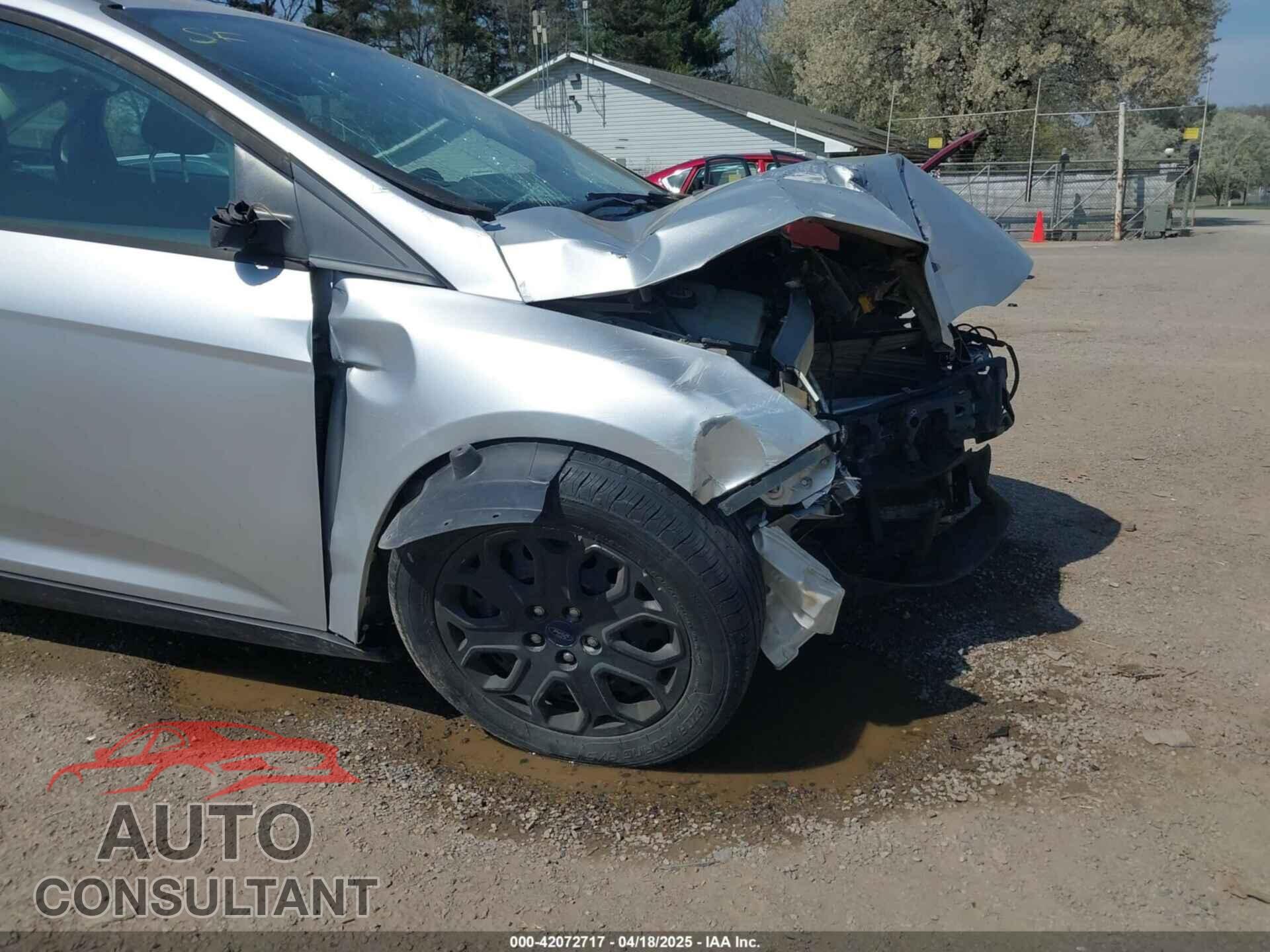 FORD FOCUS 2012 - 1FAHP3F2XCL217086