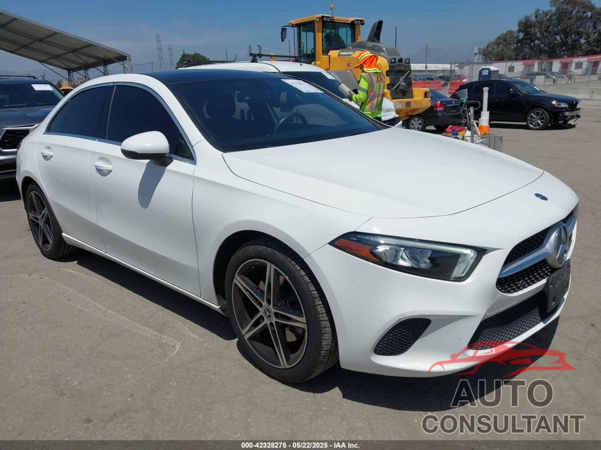 MERCEDES-BENZ A 220 2019 - WDD3G4EB5KW026352
