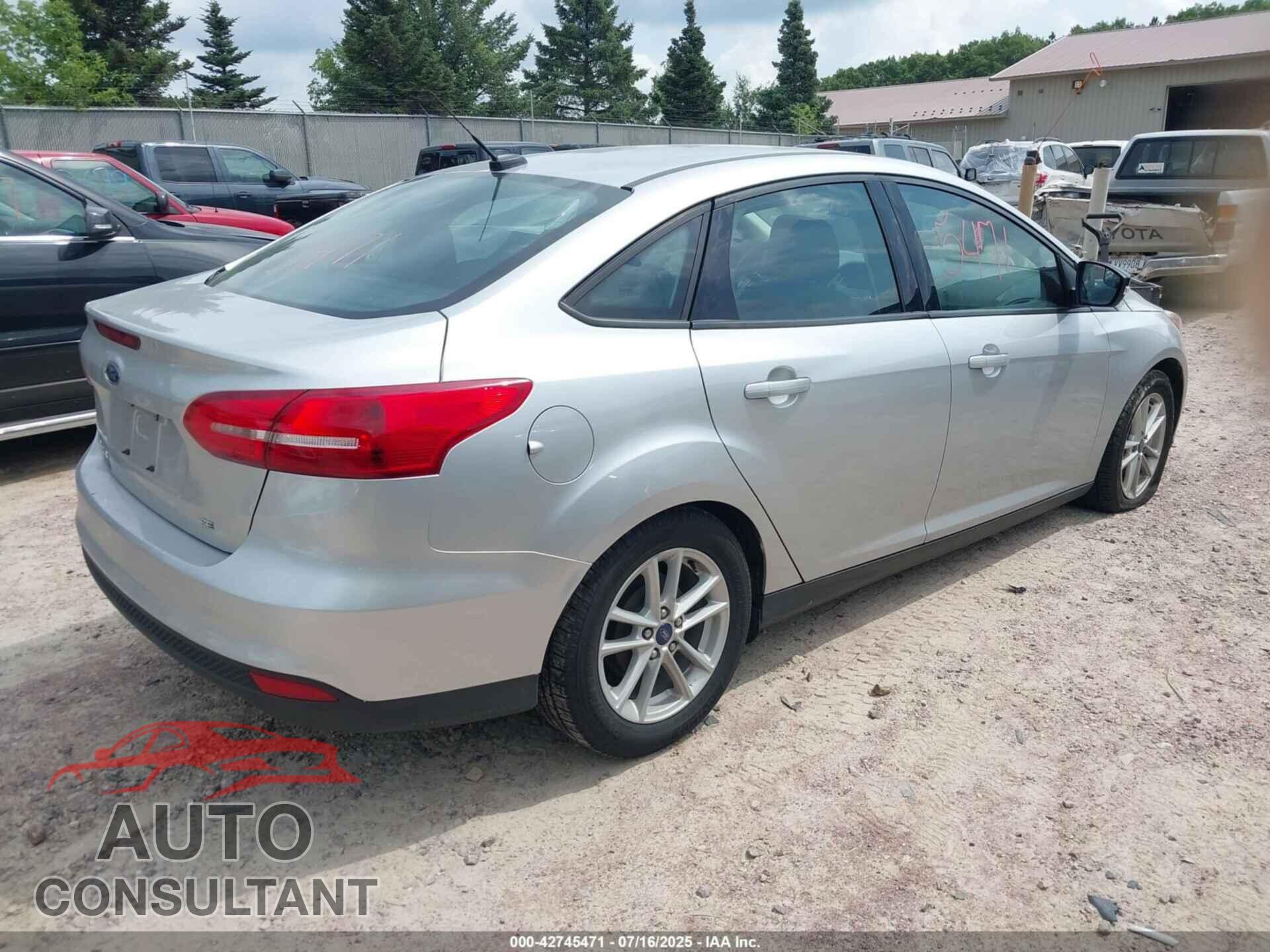 FORD FOCUS 2017 - 1FADP3F25HL230270