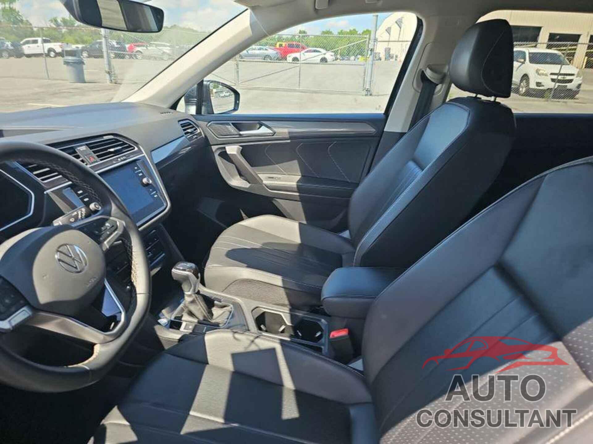 VOLKSWAGEN TIGUAN 2024 - 3VV3B7AXXRM086148