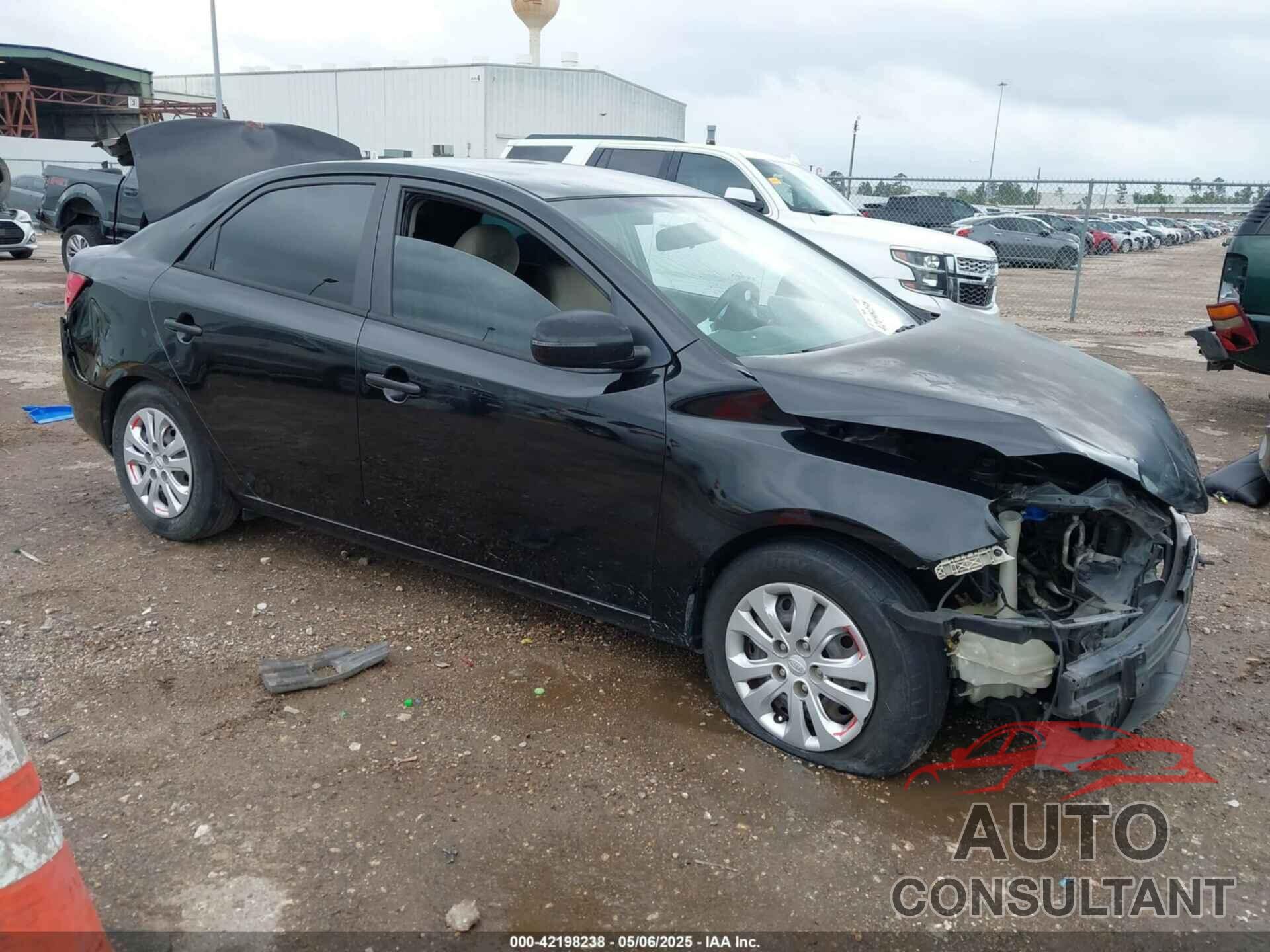 KIA FORTE 2011 - KNAFU4A22B5888517