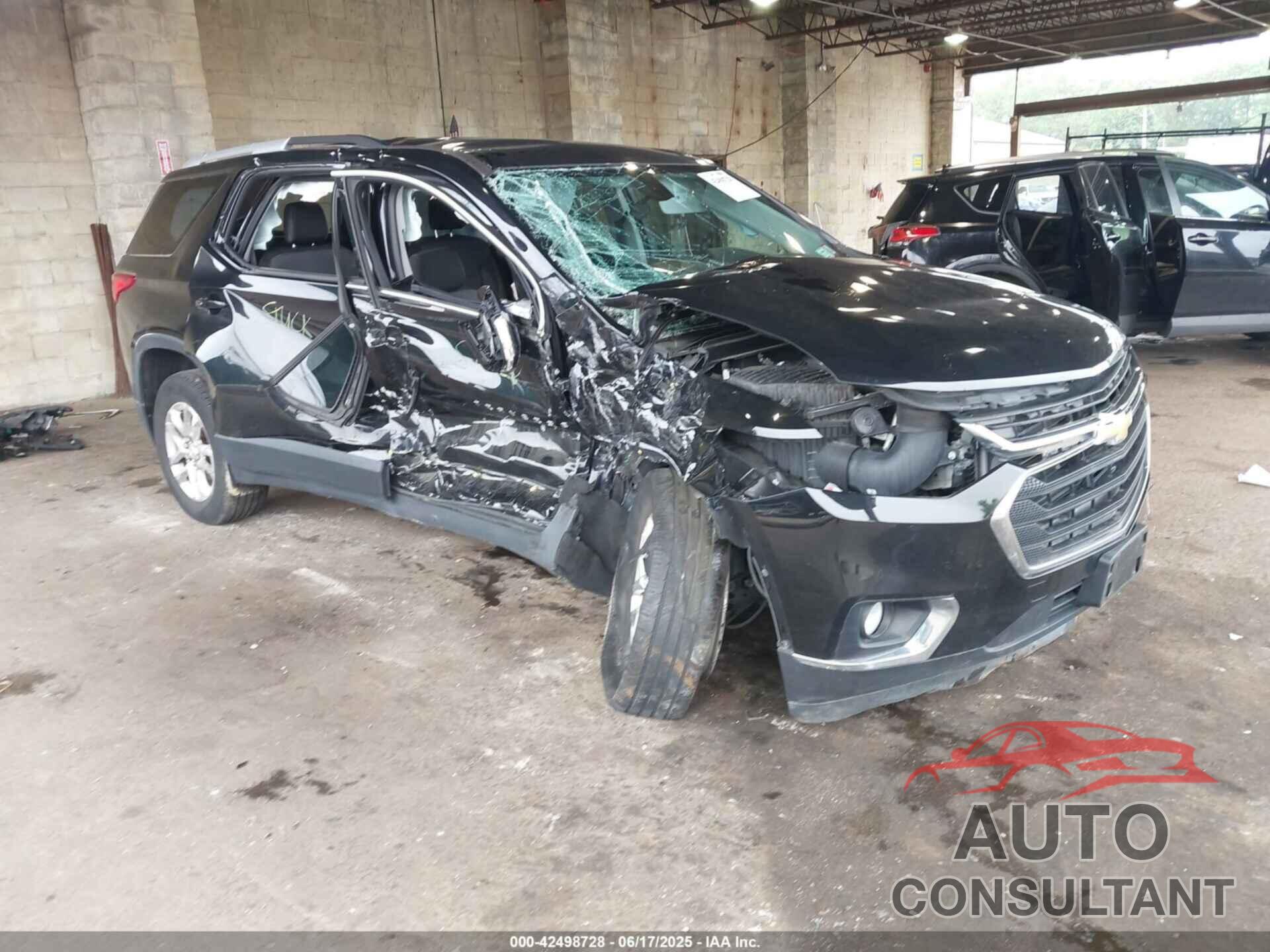 CHEVROLET TRAVERSE 2018 - 1GNEVGKW8JJ160387