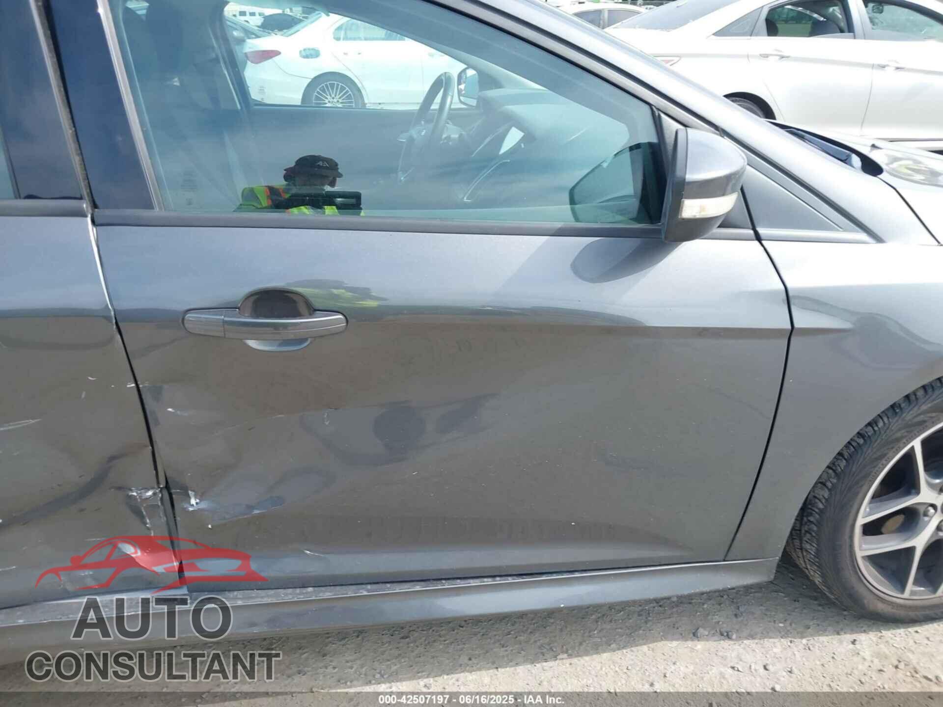 FORD FOCUS 2015 - 1FADP3F20FL269846