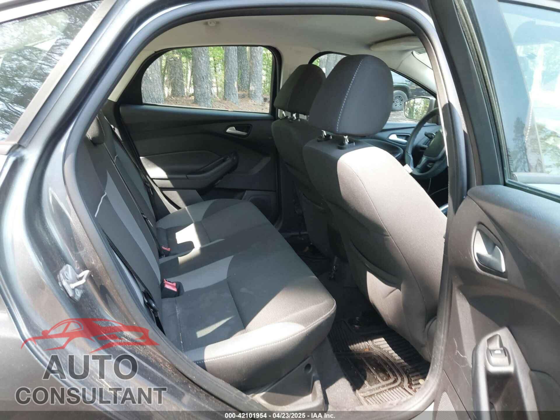 FORD FOCUS 2013 - 1FADP3F22DL332359