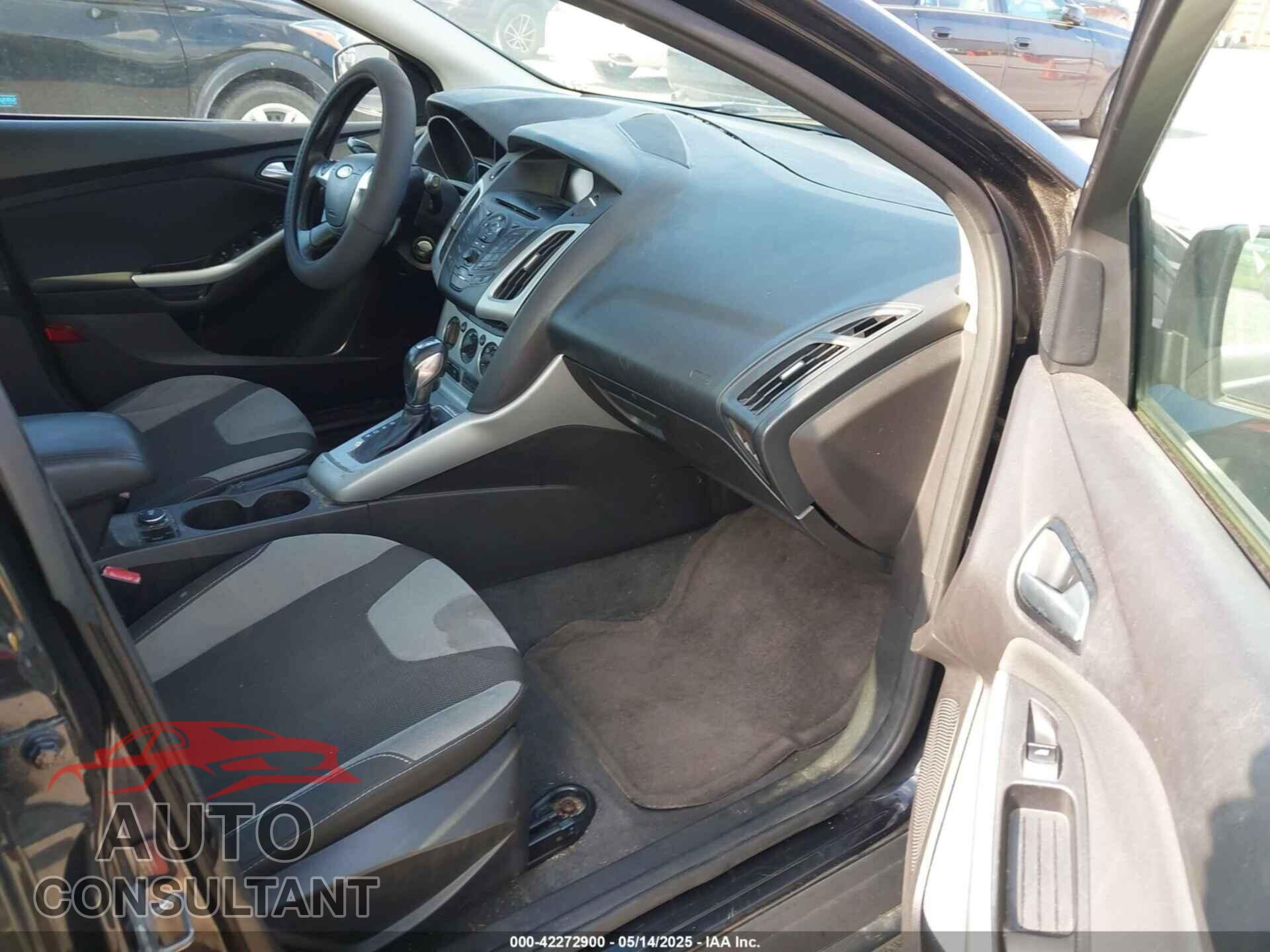 FORD FOCUS 2012 - 1FAHP3K28CL167214