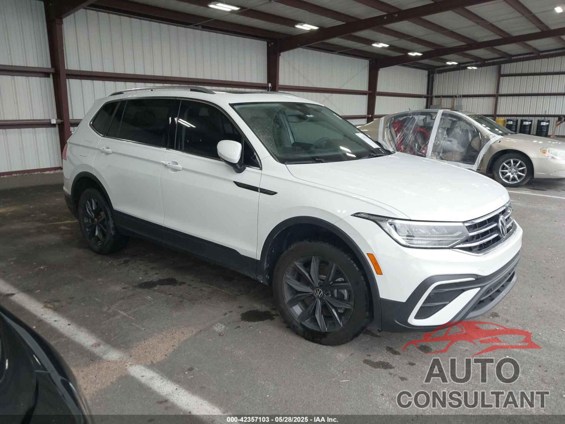 VOLKSWAGEN TIGUAN 2022 - 3VV3B7AX3NM169835