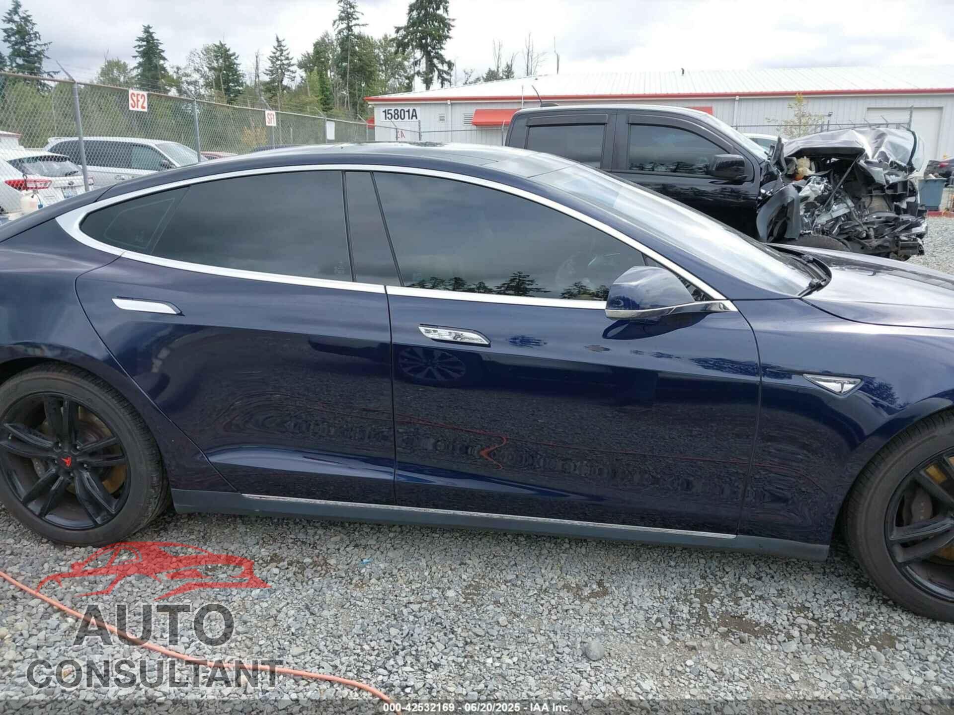 TESLA MODEL S 2015 - 5YJSA1H25FFP69363