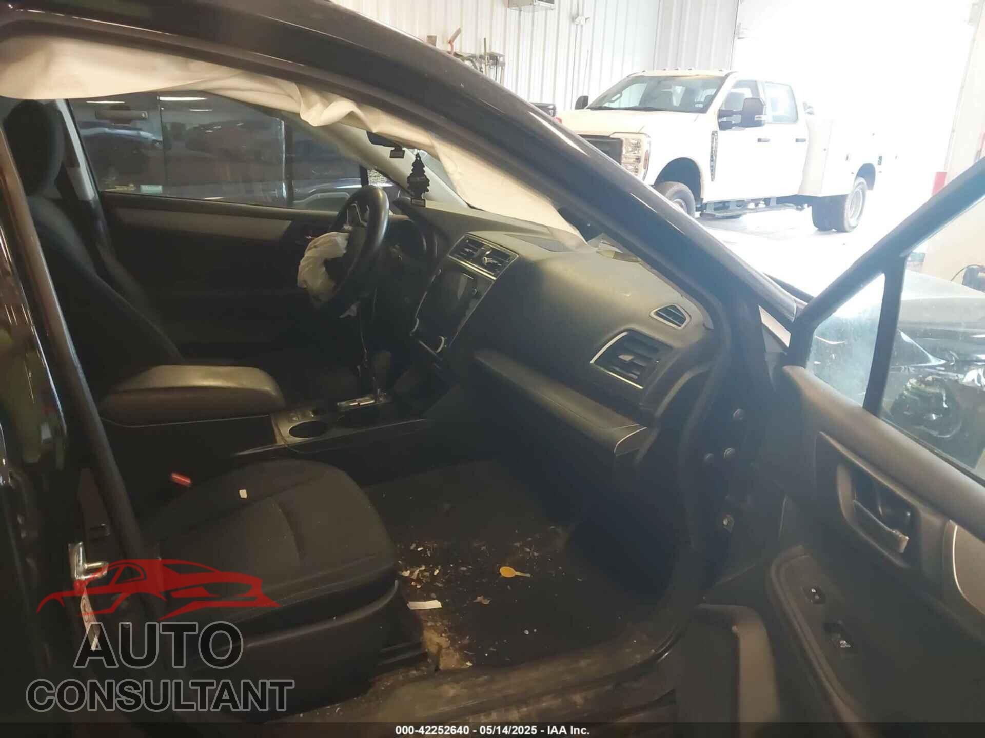 SUBARU OUTBACK 2019 - 4S4BSAFC4K3217719