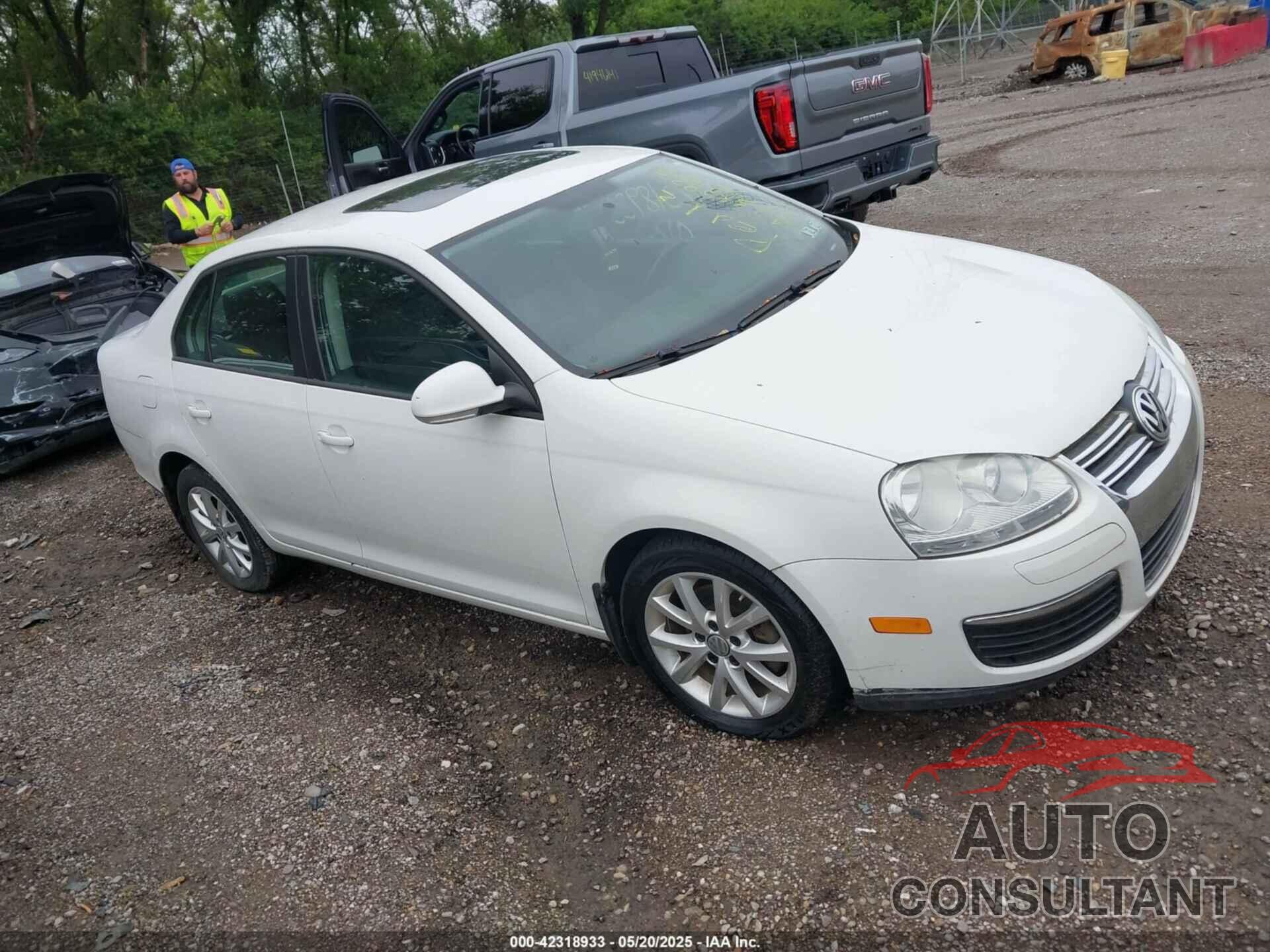 VOLKSWAGEN JETTA 2010 - 3VWRZ7AJ4AM109957