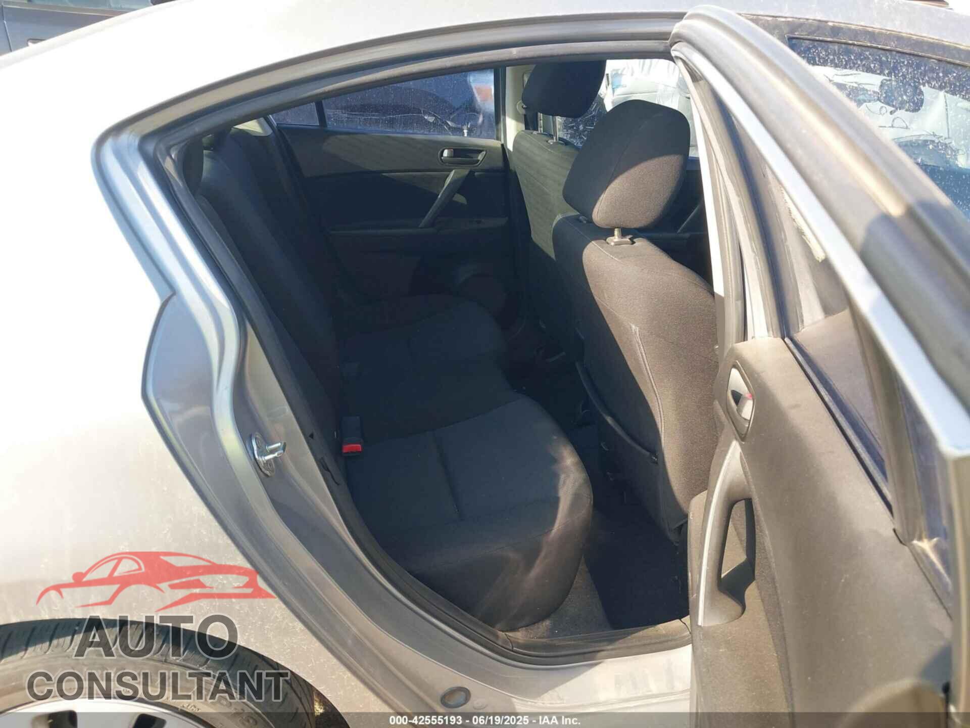 MAZDA MAZDA3 2011 - JM1BL1UF7B1485979