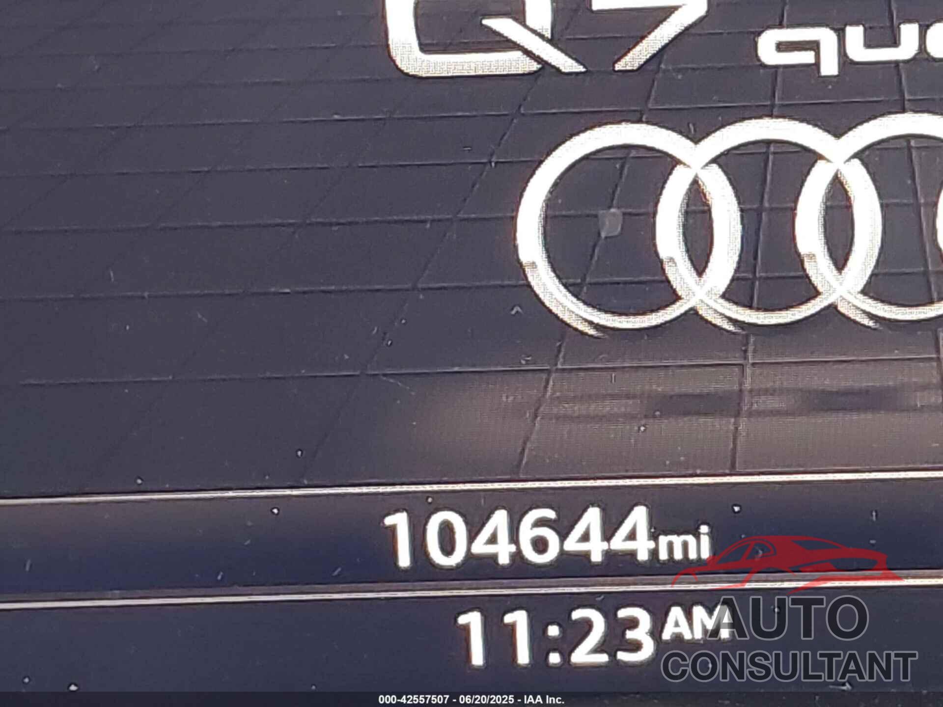 AUDI Q7 2018 - WA1VAAF75JD036199