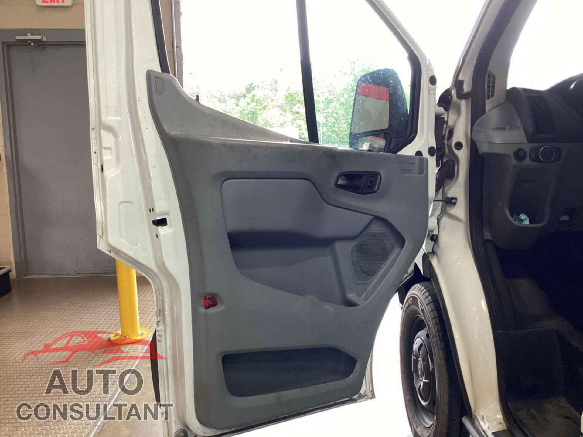 FORD TRANSIT 2015 - 1FTNE2YM4FKA84623