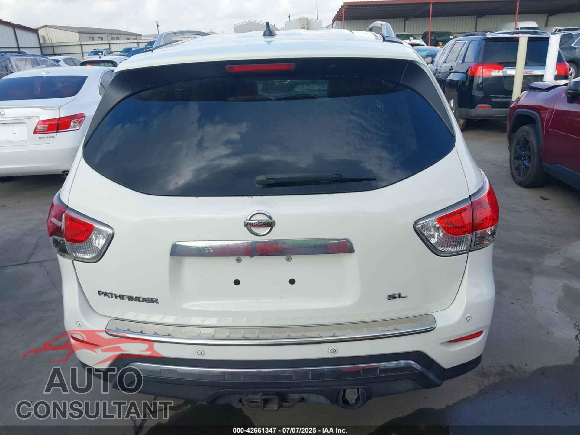 NISSAN PATHFINDER 2015 - 5N1AR2MN9FC686750
