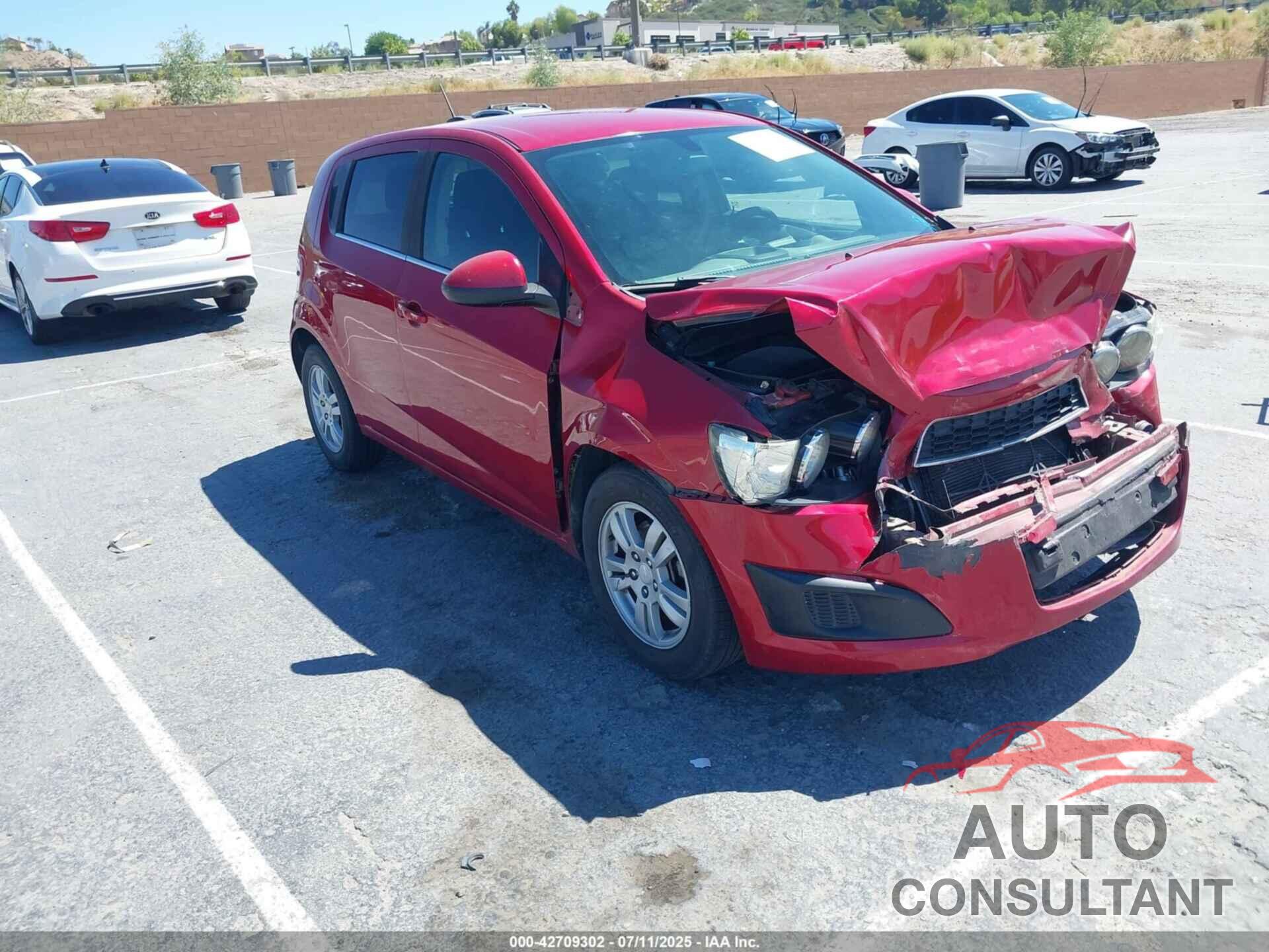 CHEVROLET SONIC 2015 - 1G1JC6SGXF4108113