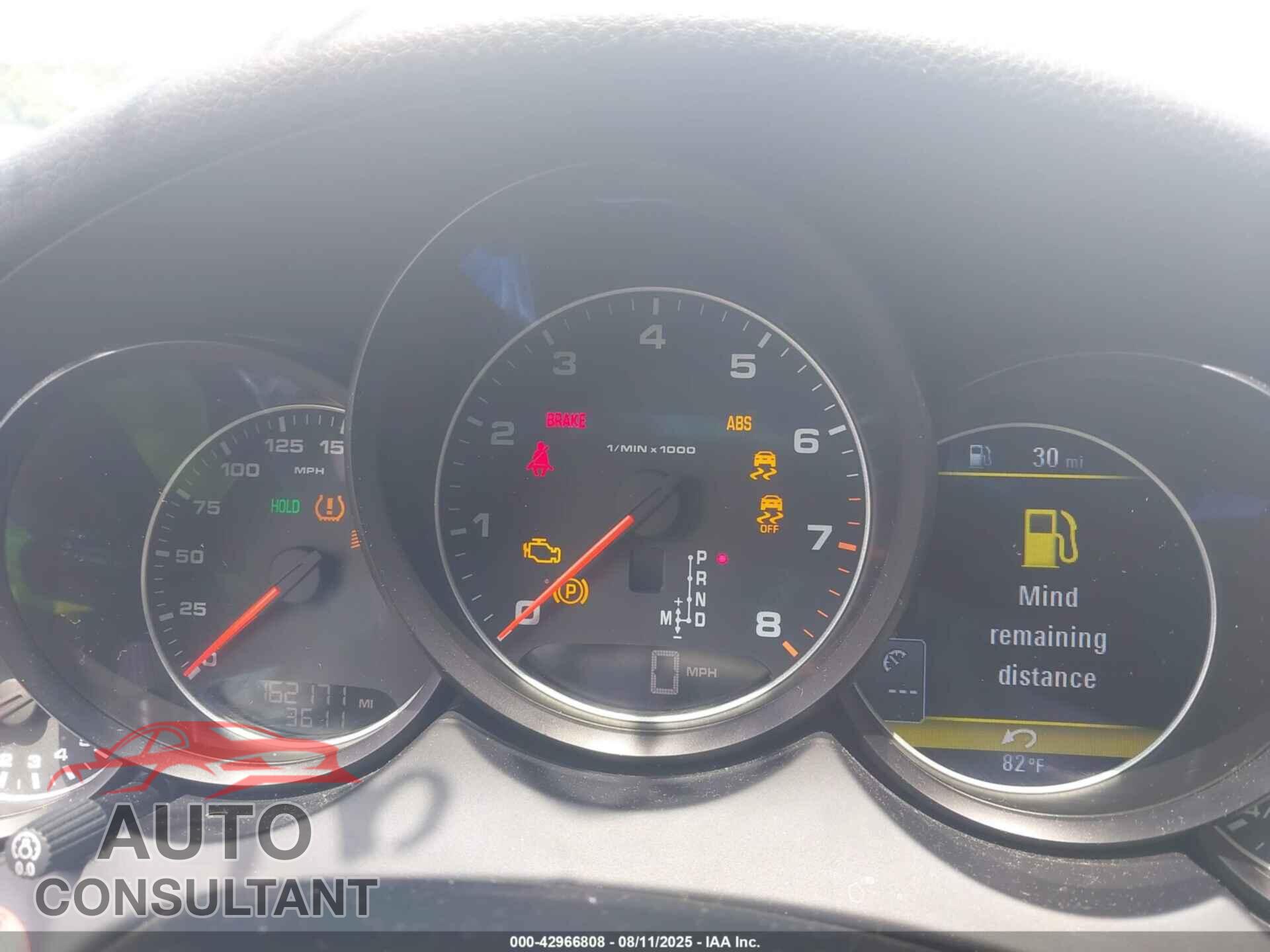 PORSCHE CAYENNE 2016 - WP1AA2A23GLA04838