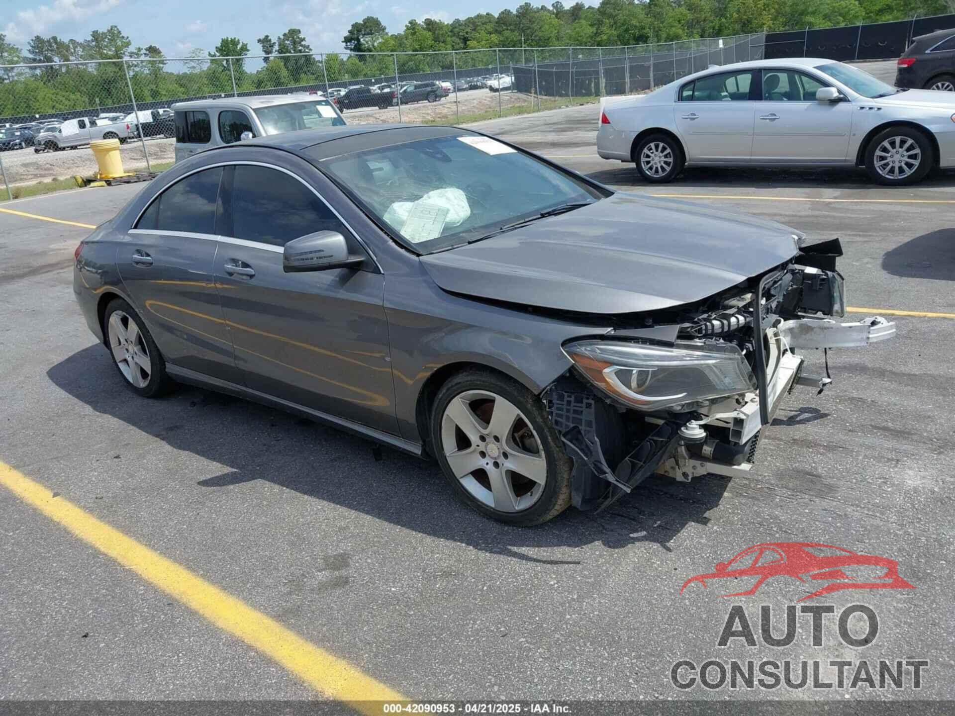 MERCEDES-BENZ CLA 250 2015 - WDDSJ4EB2FN184172