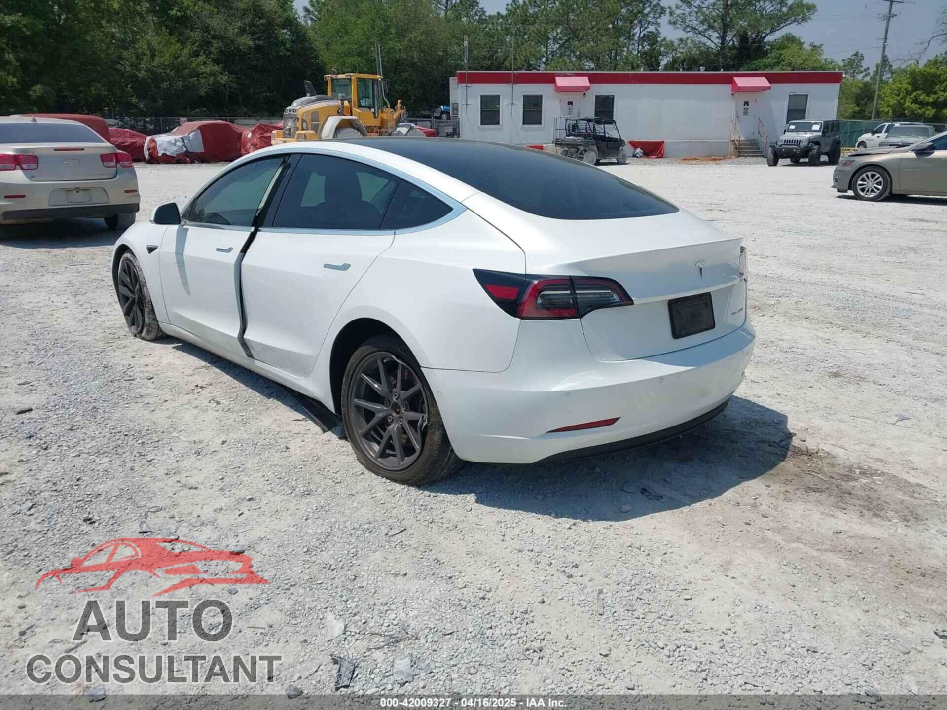 TESLA MODEL 3 2019 - 5YJ3E1EB4KF494432