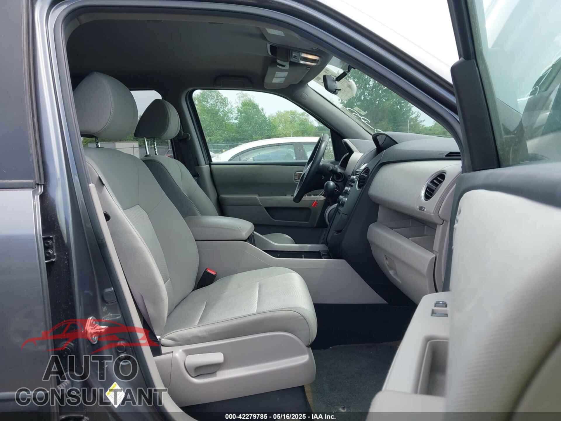 HONDA PILOT 2013 - 5FNYF4H21DB069690