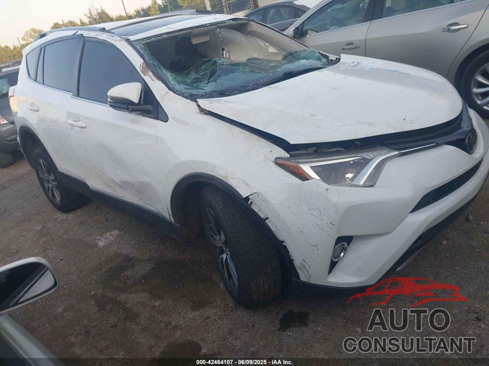TOYOTA RAV4 2018 - JTMWFREV4JJ188177