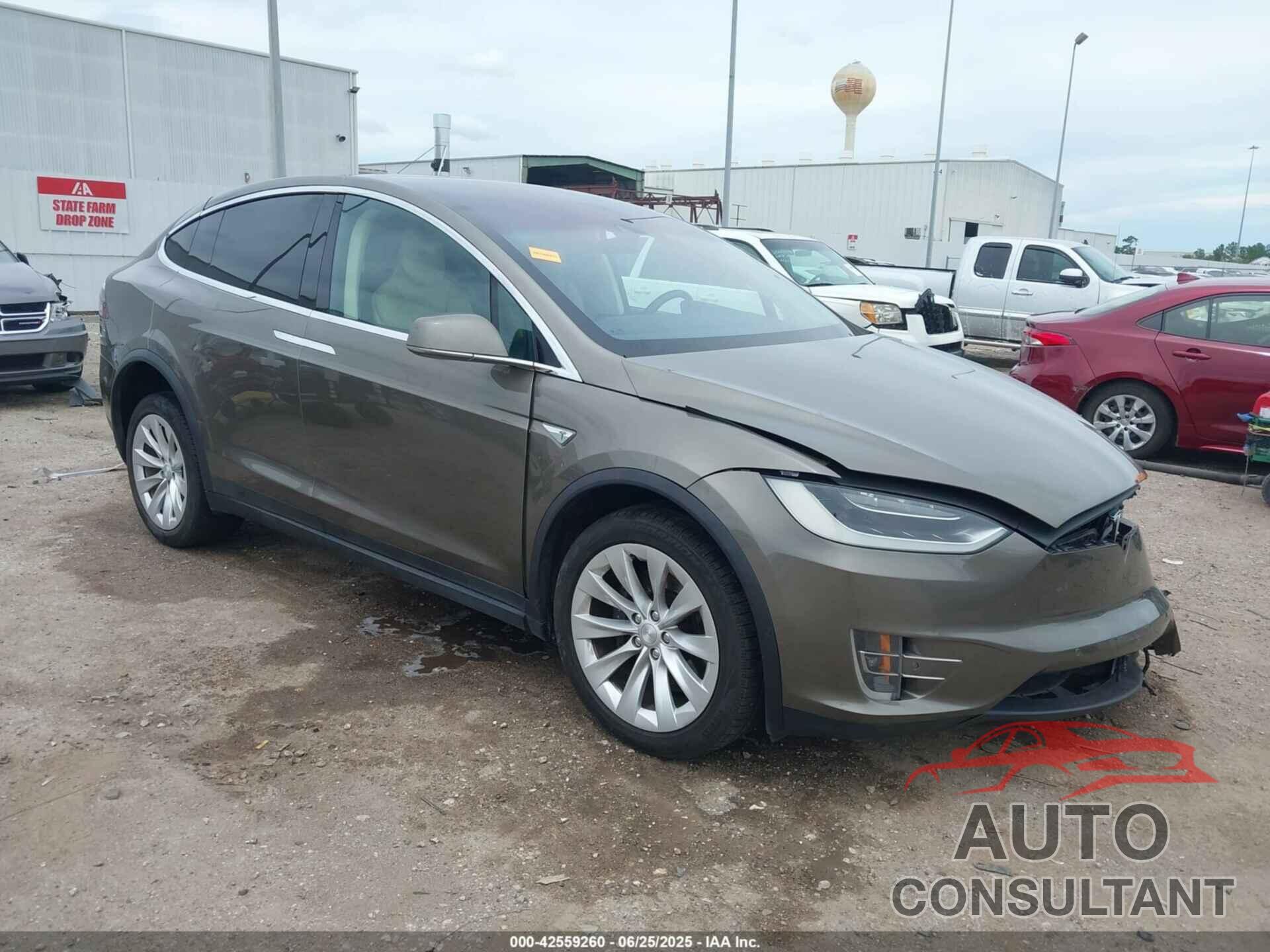 TESLA MODEL X 2016 - 5YJXCBE25GF008618