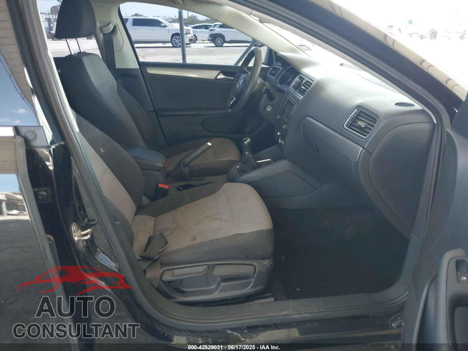 VOLKSWAGEN JETTA 2017 - 3VW167AJ9HM307434