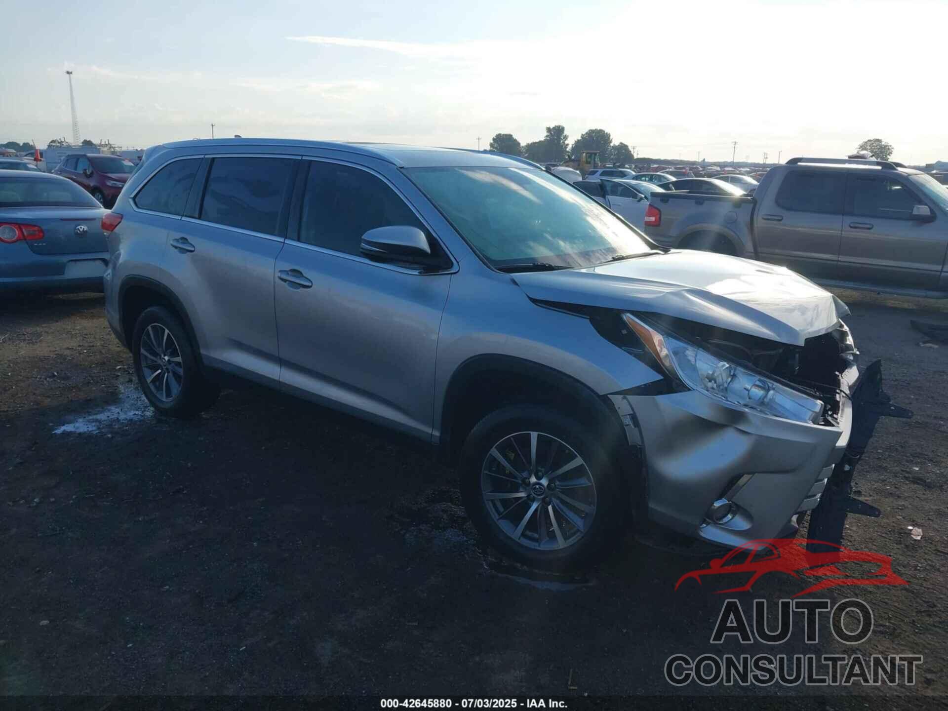 TOYOTA HIGHLANDER 2019 - 5TDKZRFHXKS572628