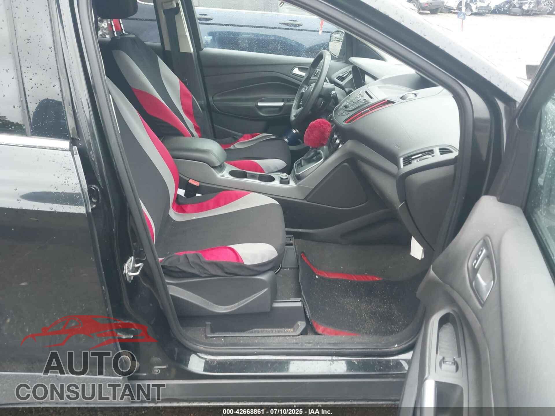 FORD ESCAPE 2013 - 1FMCU9G90DUC40170