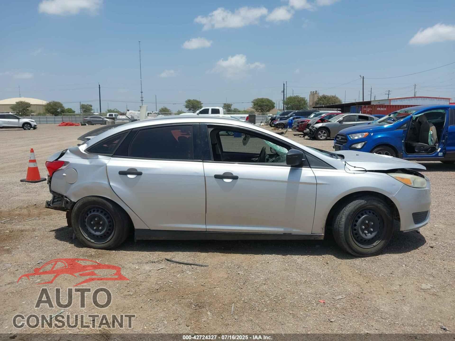FORD FOCUS 2016 - 1FADP3E27GL245434