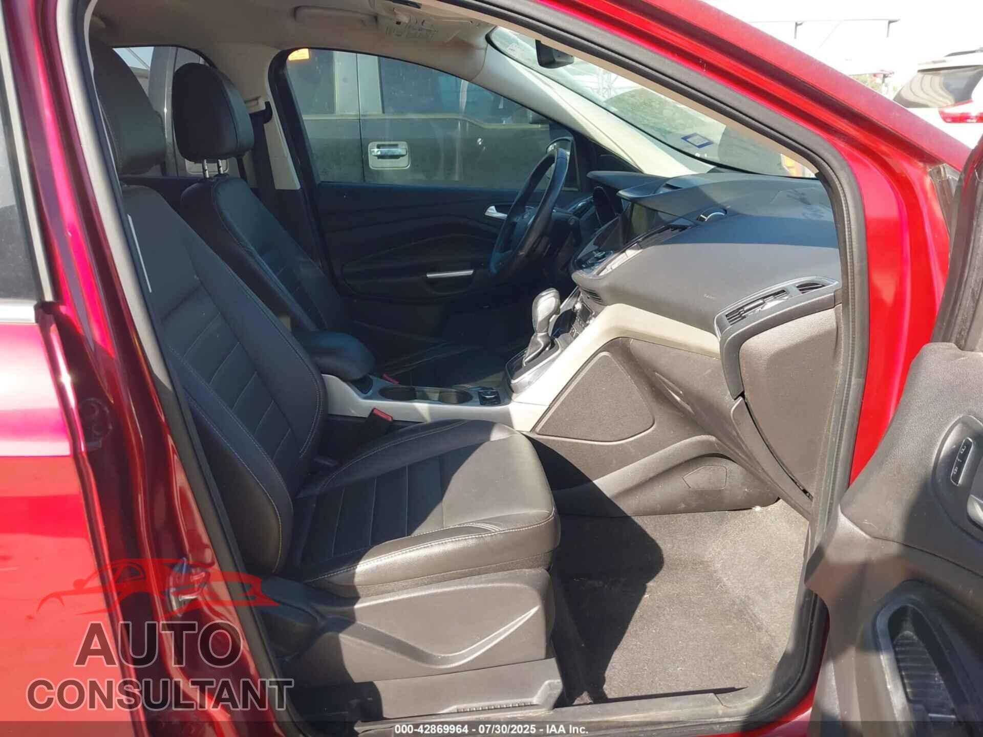 FORD ESCAPE 2013 - 1FMCU0HX7DUC02797