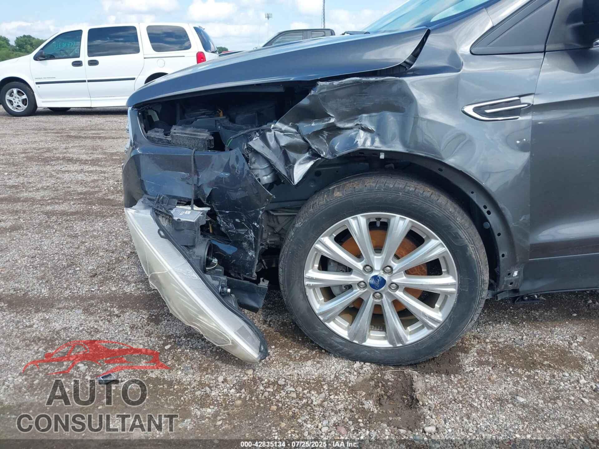 FORD ESCAPE 2019 - 1FMCU9HD7KUA45117