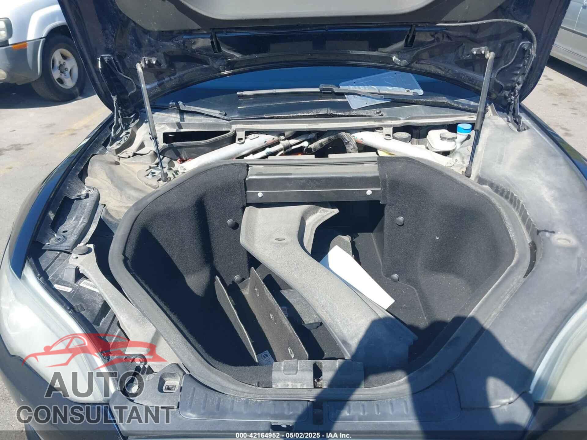 TESLA MODEL S 2014 - 5YJSA1H10EFP60799