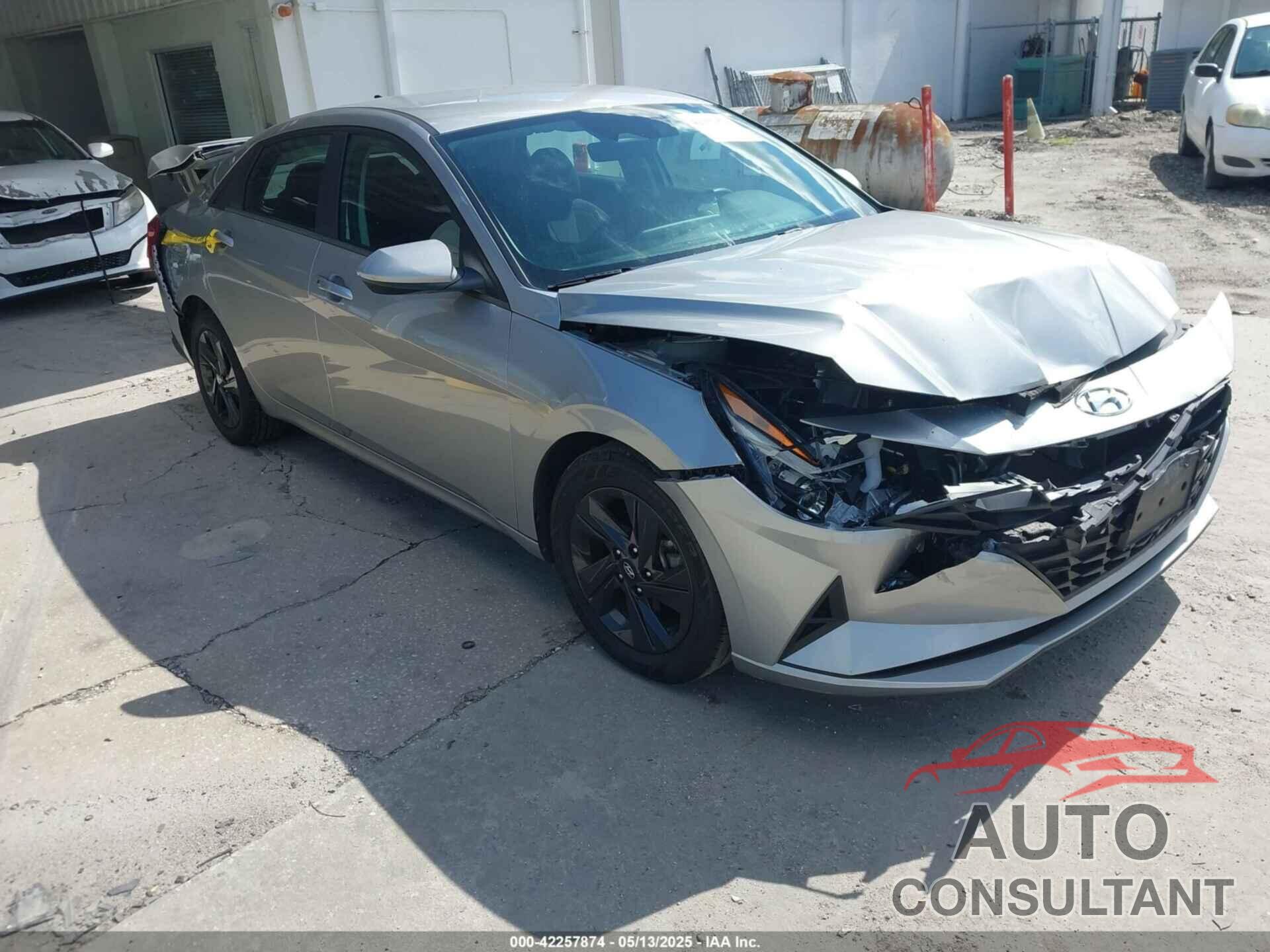 HYUNDAI ELANTRA 2023 - 5NPLM4AG4PH103505
