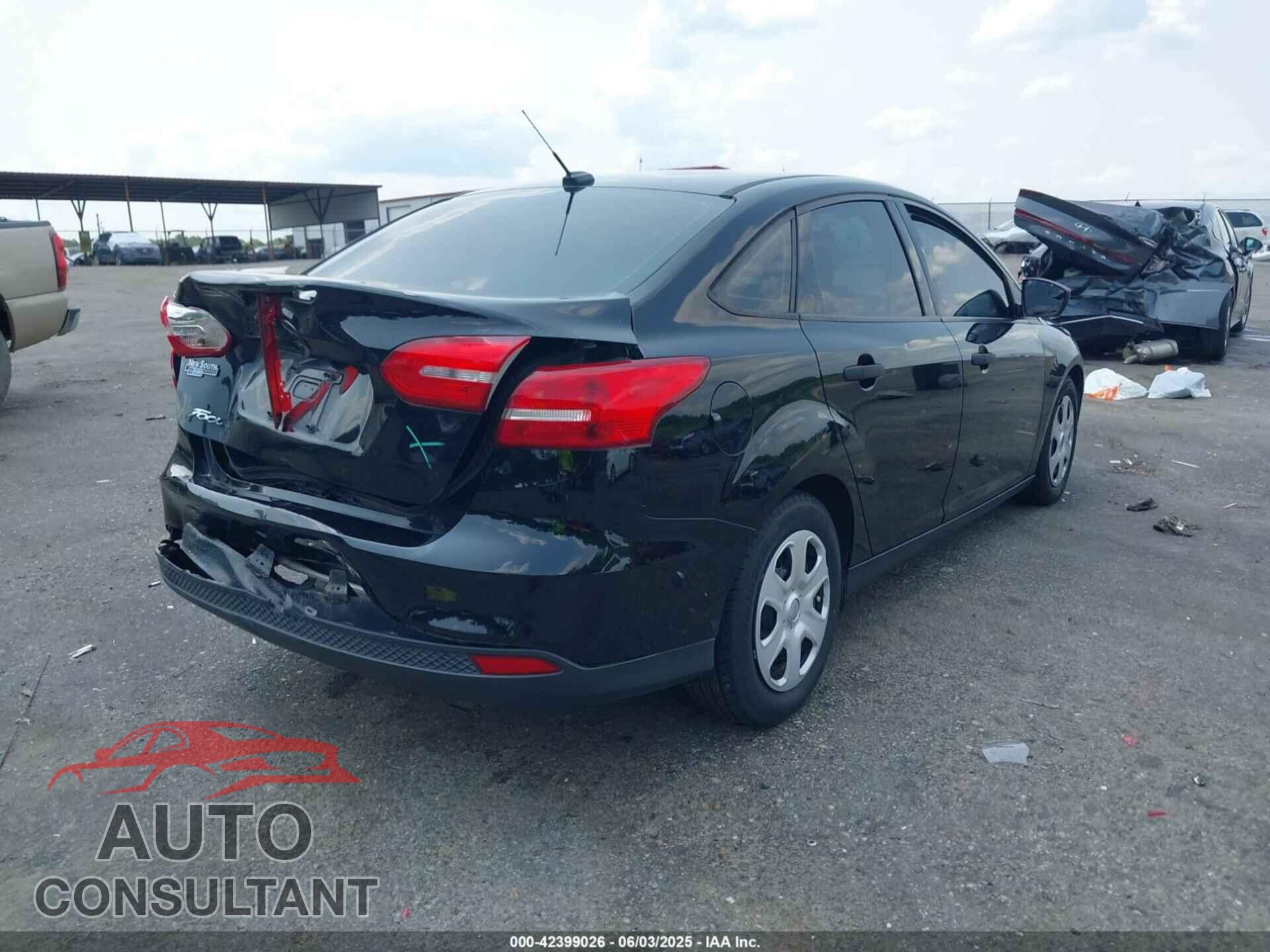 FORD FOCUS 2018 - 1FADP3E22JL214759